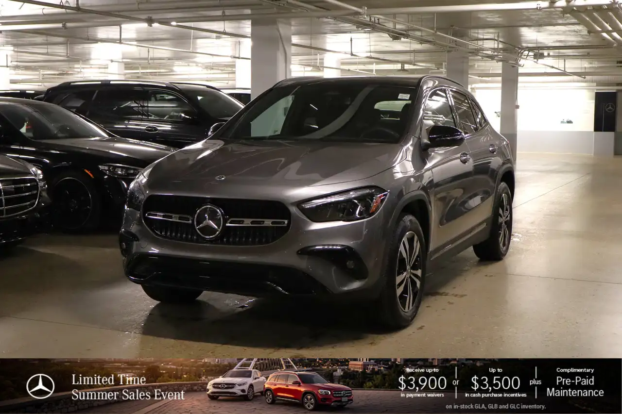 Mercedes-Benz GLA снимка Mercedes-Benz GLA