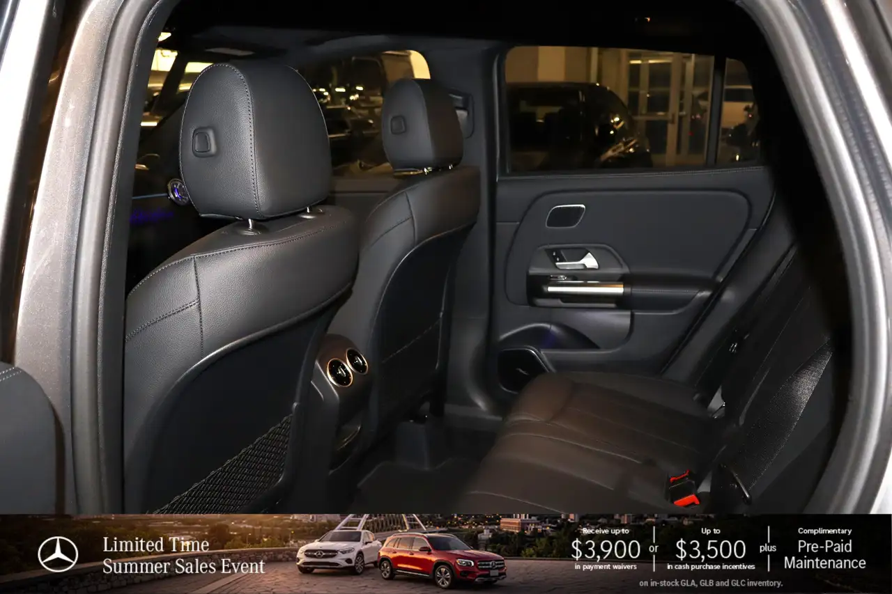 Mercedes-Benz GLA снимка Mercedes-Benz GLA