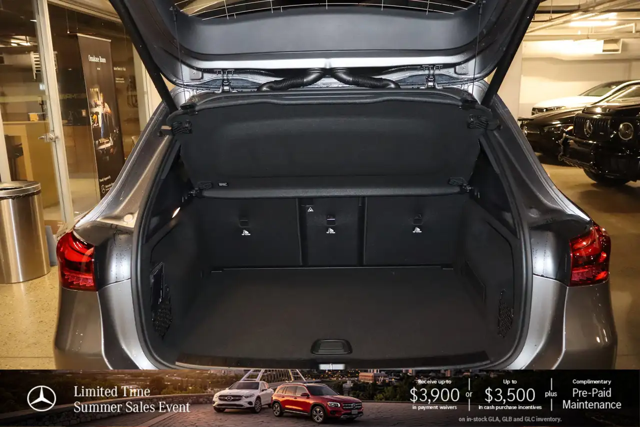 Mercedes-Benz GLA снимка Mercedes-Benz GLA