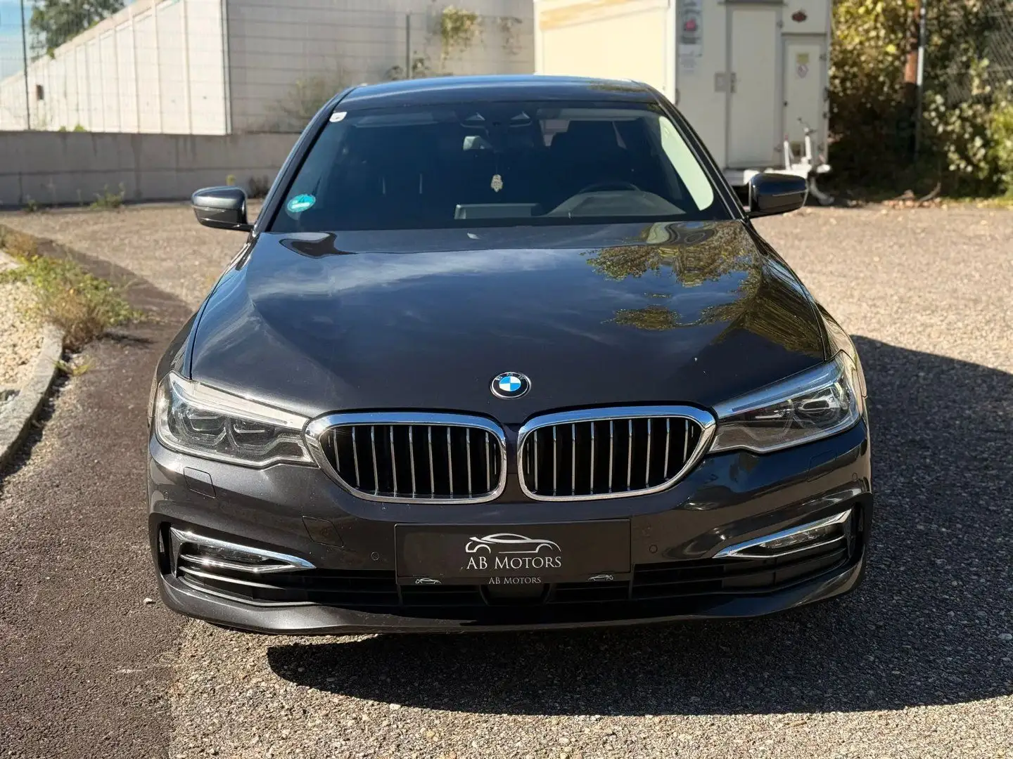 BMW 530 d xDrive Luxury Line Grau - 2