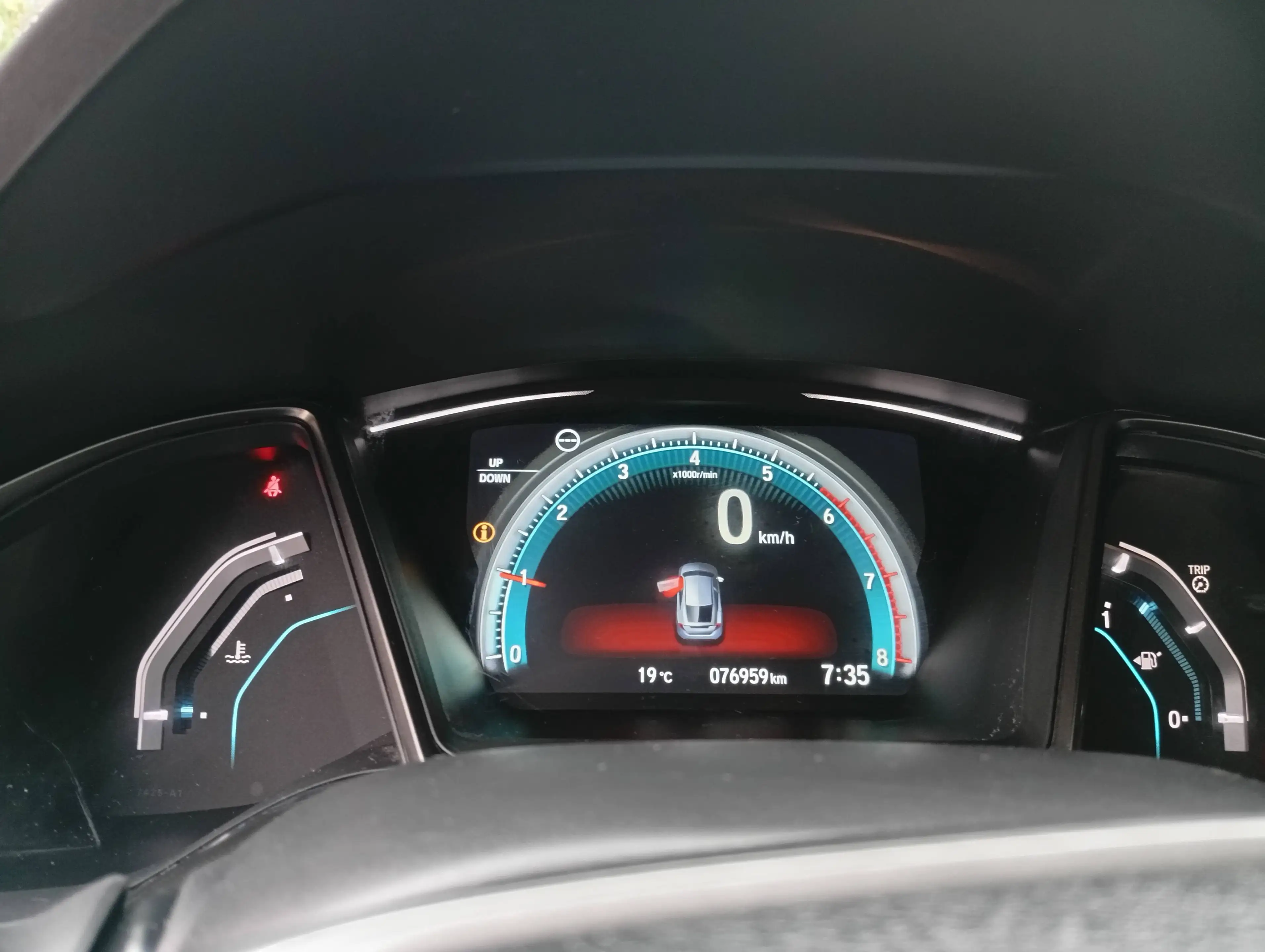 Honda Civic Civic 1.0 i-VTEC Turbo Elegance, Winterräder — photo 15
