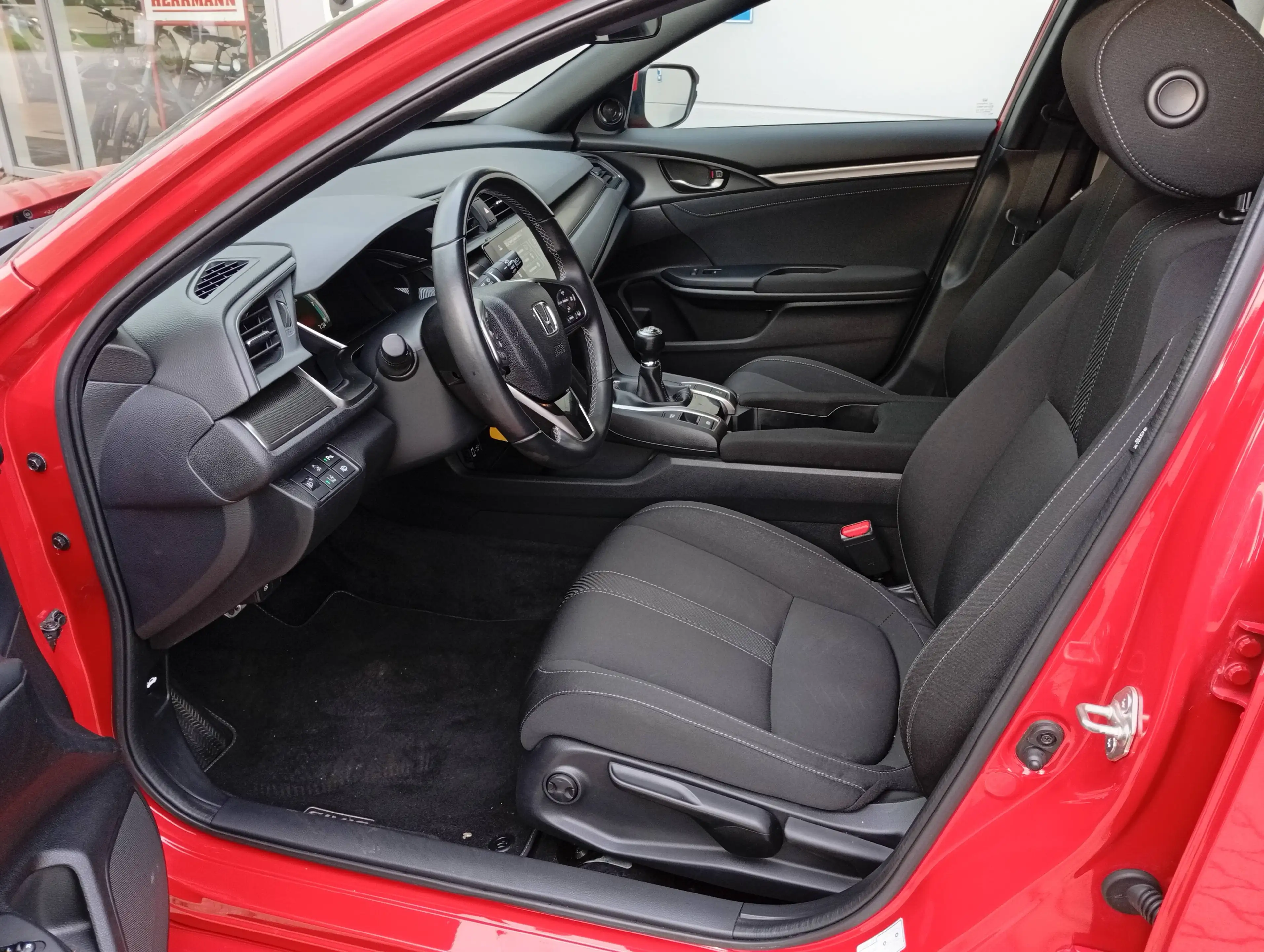 Honda Civic Civic 1.0 i-VTEC Turbo Elegance, Winterräder — photo 9