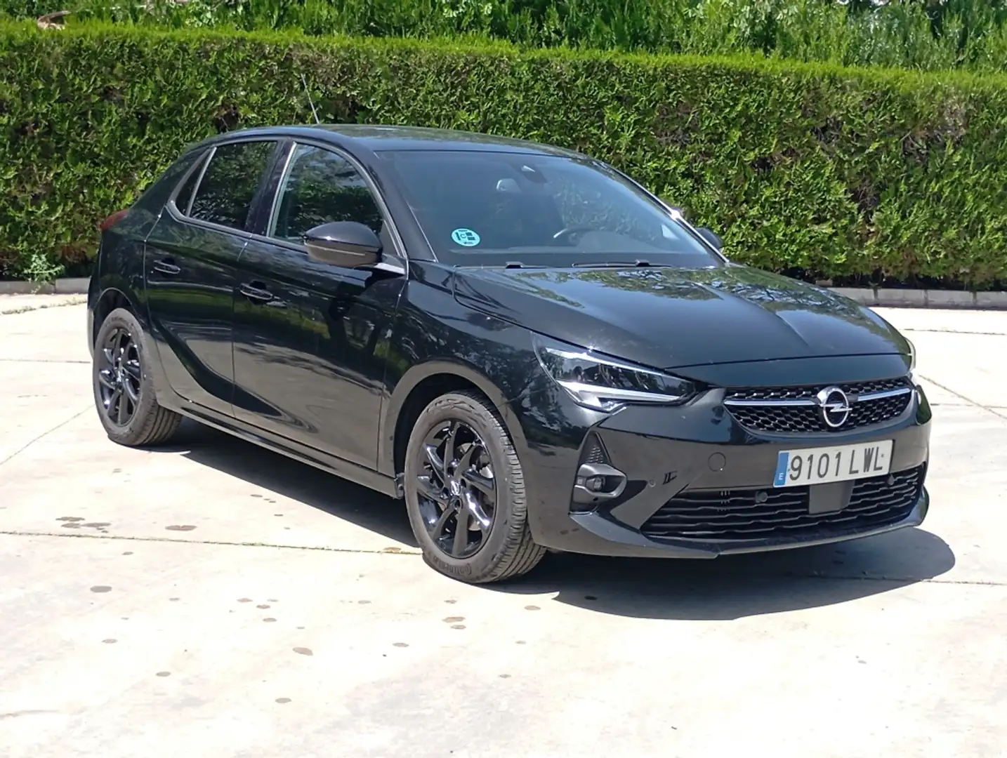 Opel Corsa 1.2T XHL S/S GS Line + 100 Noir - 1