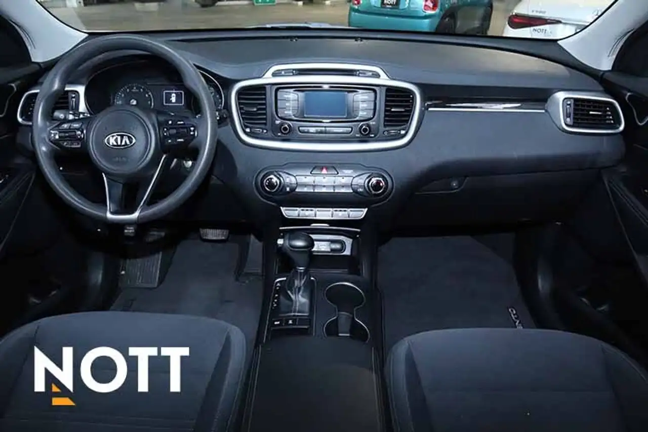 Kia Sorento снимка Kia Sorento