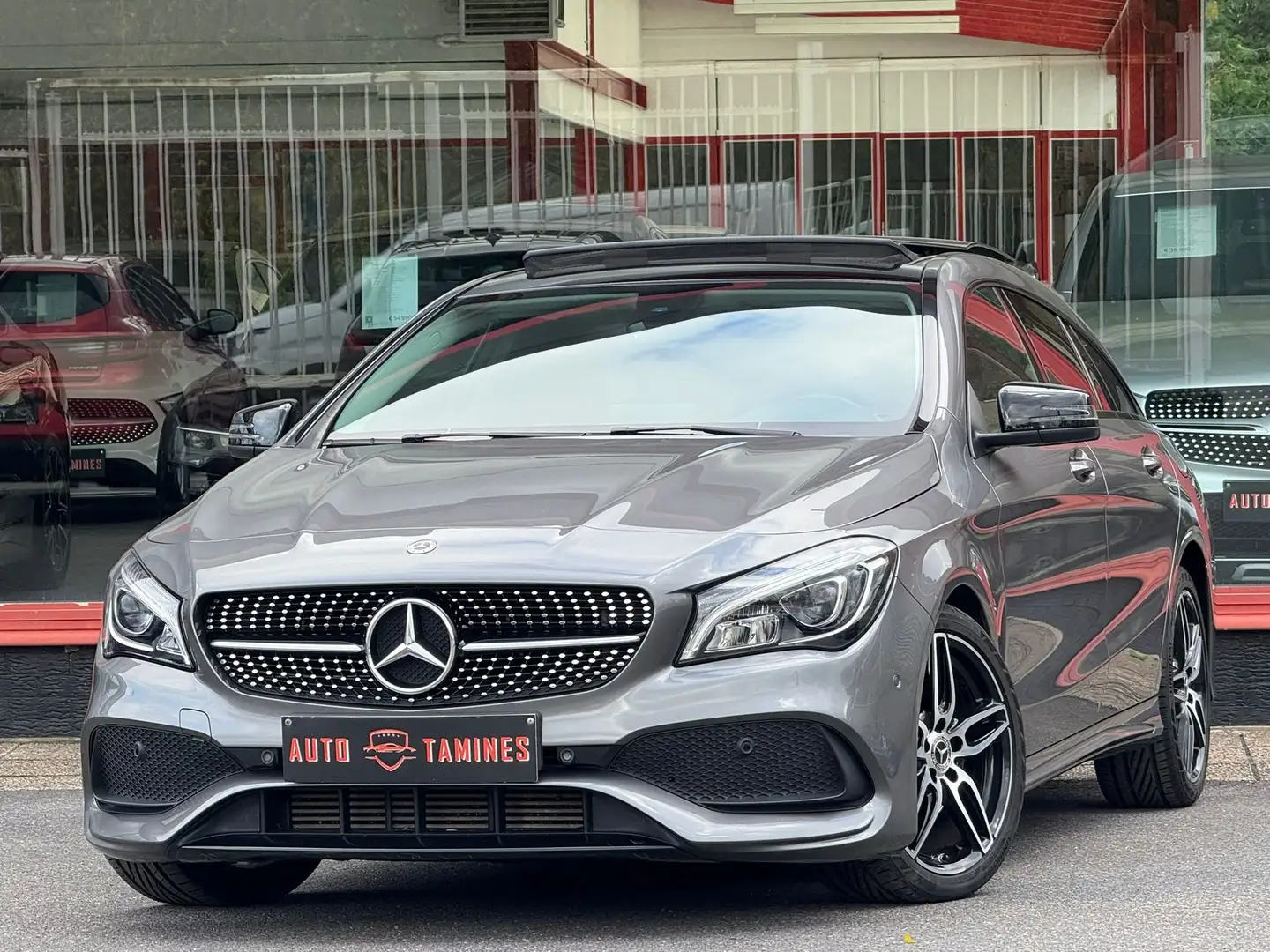 Mercedes-Benz CLA 200 CLA 200 d AMG Line / Toit Pano / Led / Full Option Grigio - 1