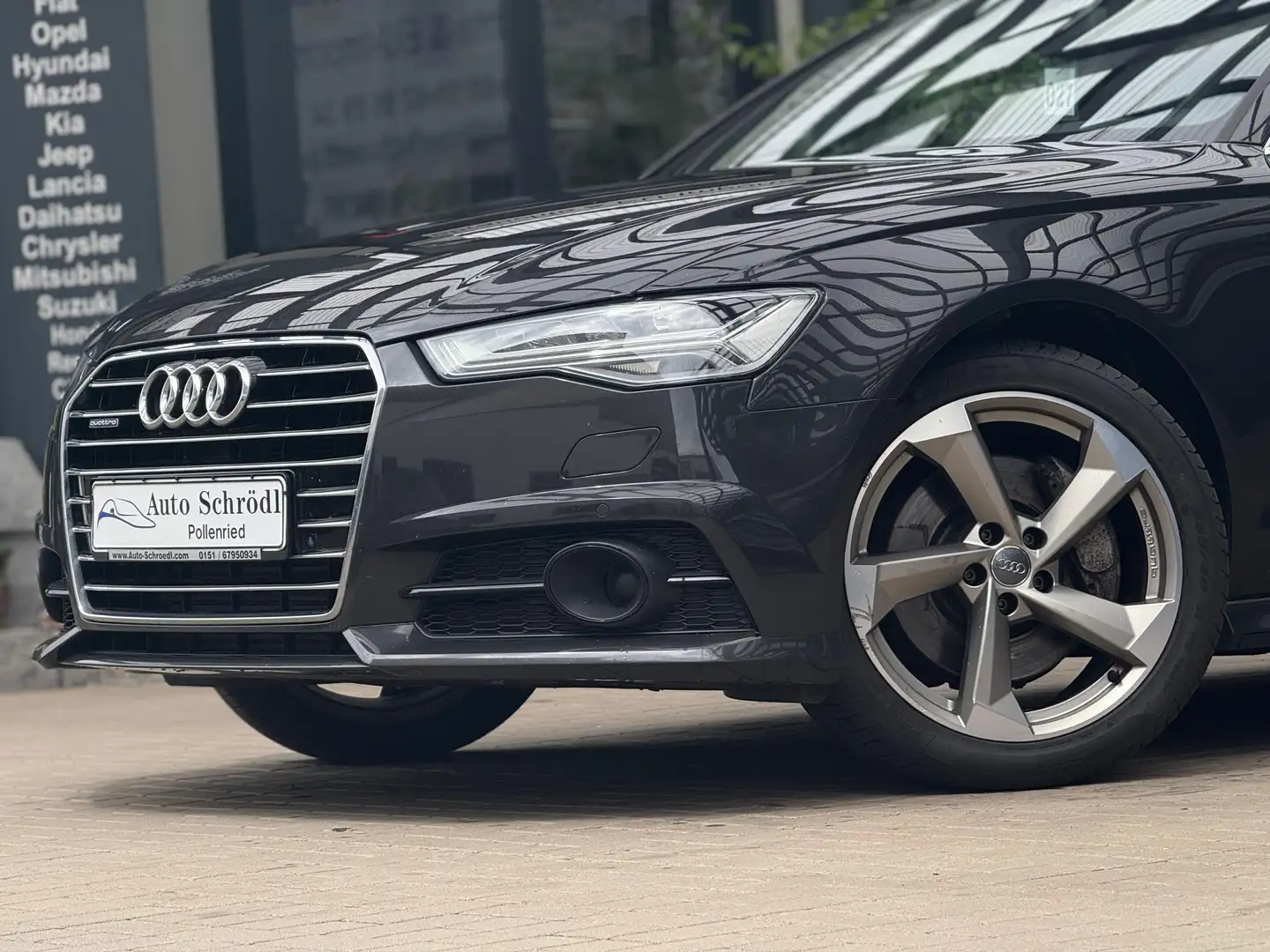 Audi A6 Avant 3.0 TDI V6 Quattro, AHK, HUD, ACC, Pano, LED Grau - 2