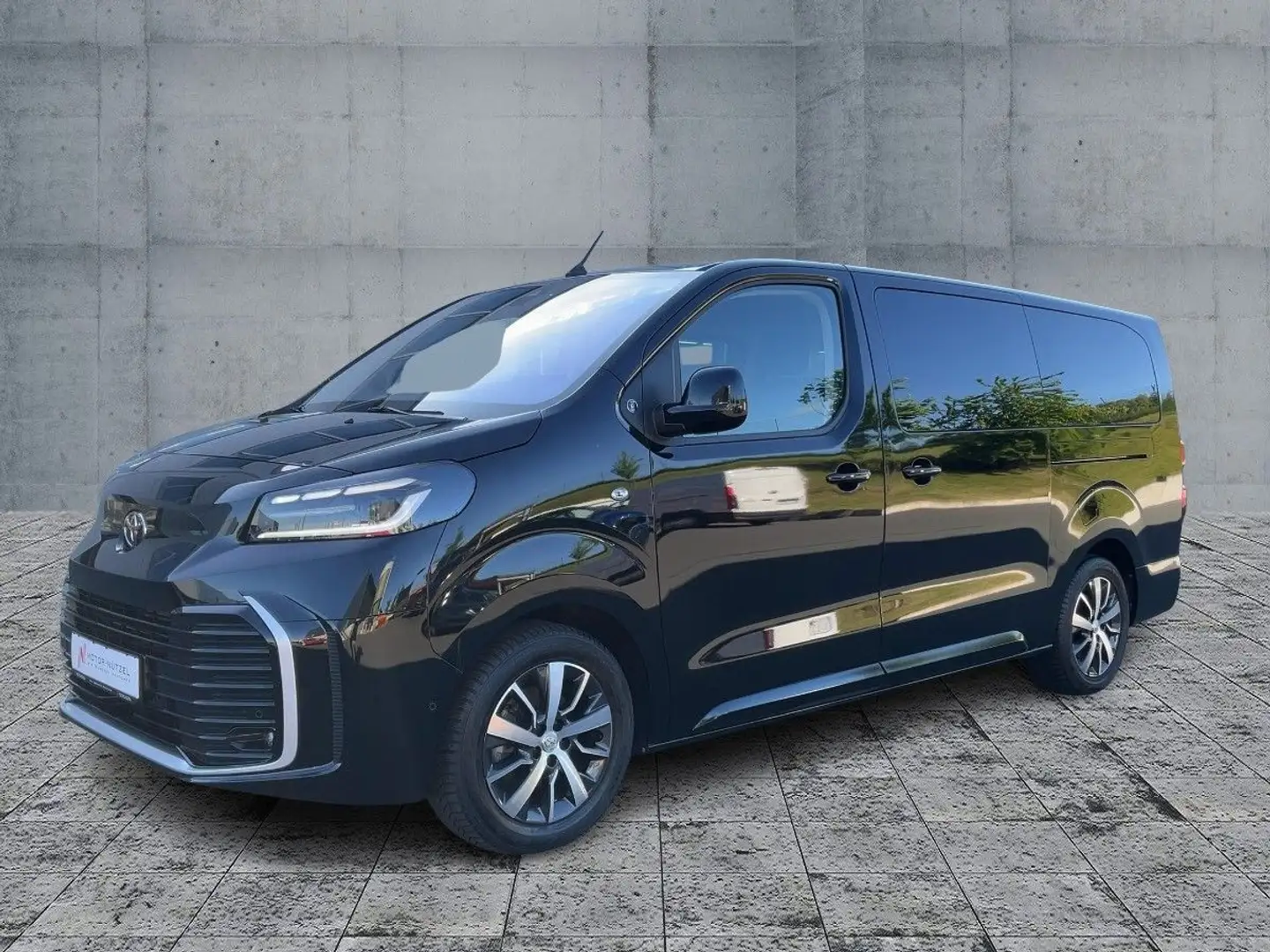 Toyota Proace Verso L2 2.0 D-4D TEAM D LED+NAVI+ACC+RFK Černá - 2
