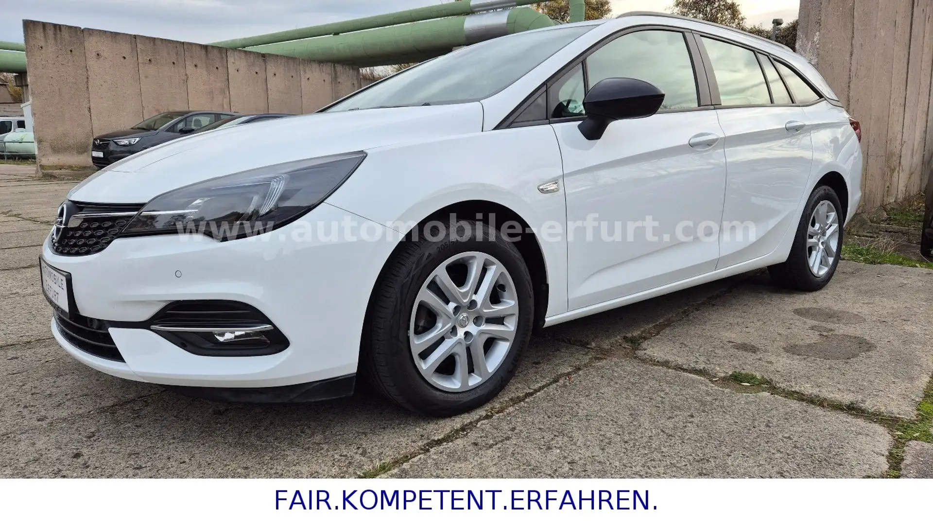 Opel Astra K Sports Tourer Business*1.HAND*LED*NAVI* Blanc - 1
