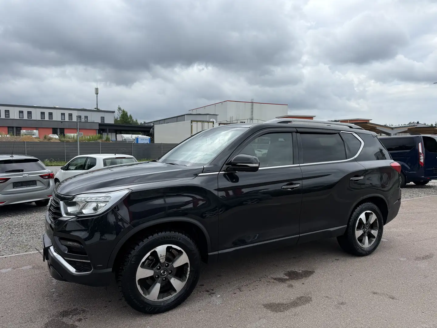 SsangYong Rexton Rexton Diesel 2.2 e-XDi 220 4WD Sapphire Schwarz - 2