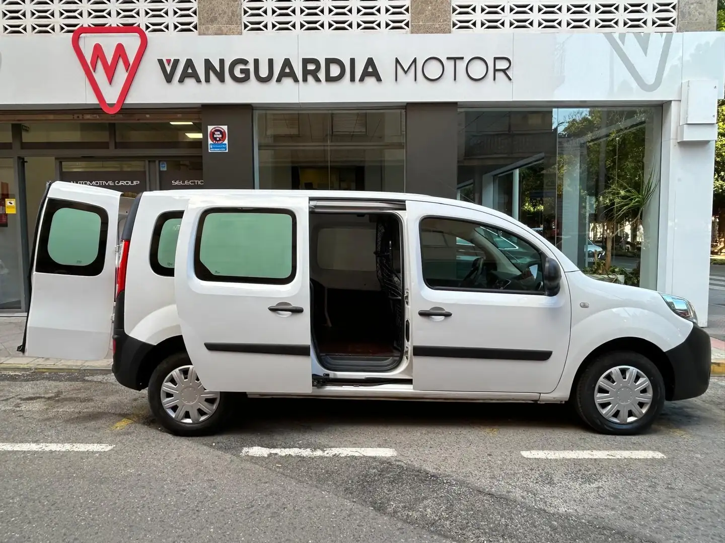 Renault Kangoo Fg. Maxi 1.5dCi Profesional 66kW 2pl. Blanco - 1