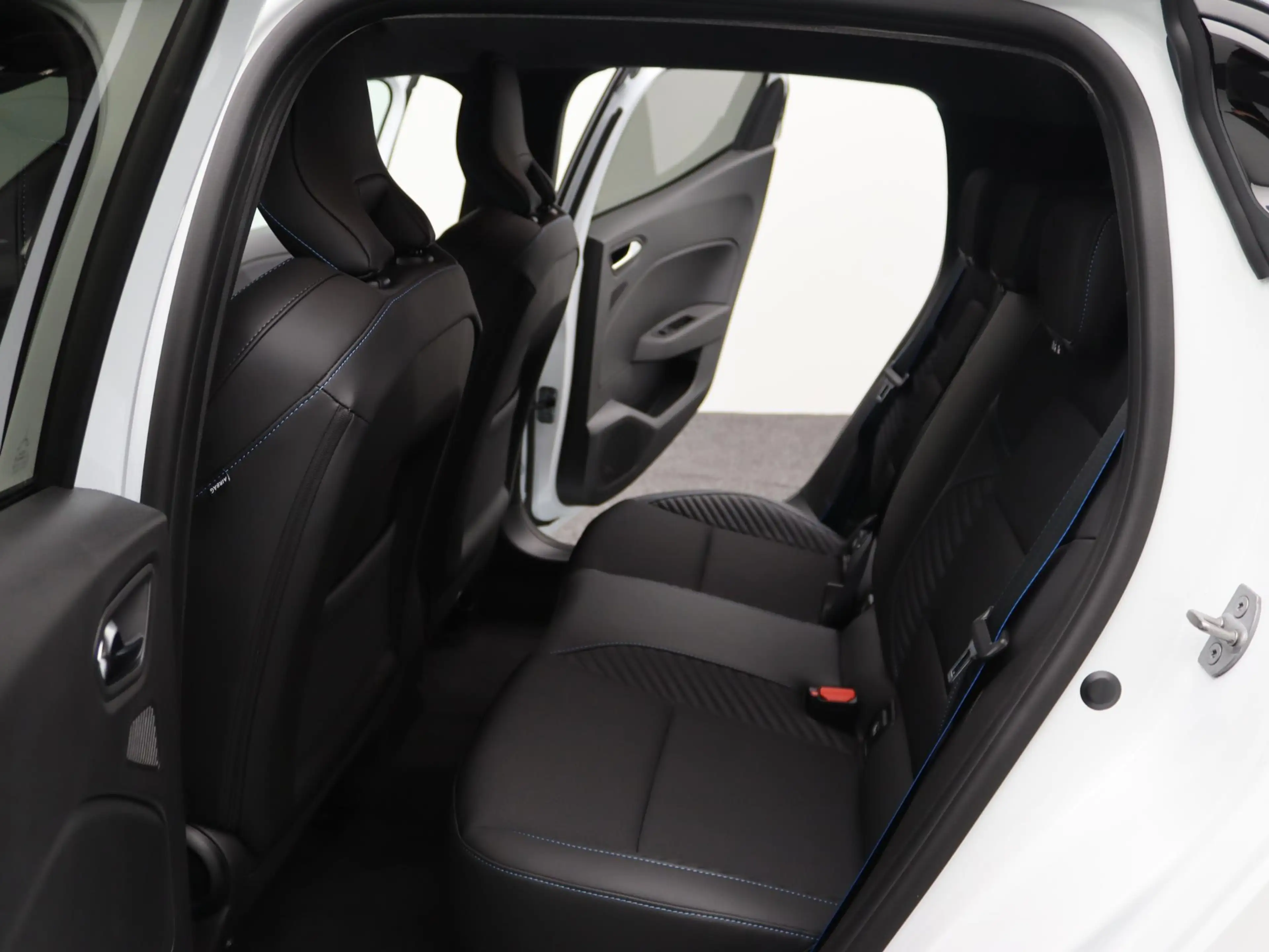 Renault Clio esprit Alpine full hybrid E-Tech 145 | Adapt. Crui — photo 14