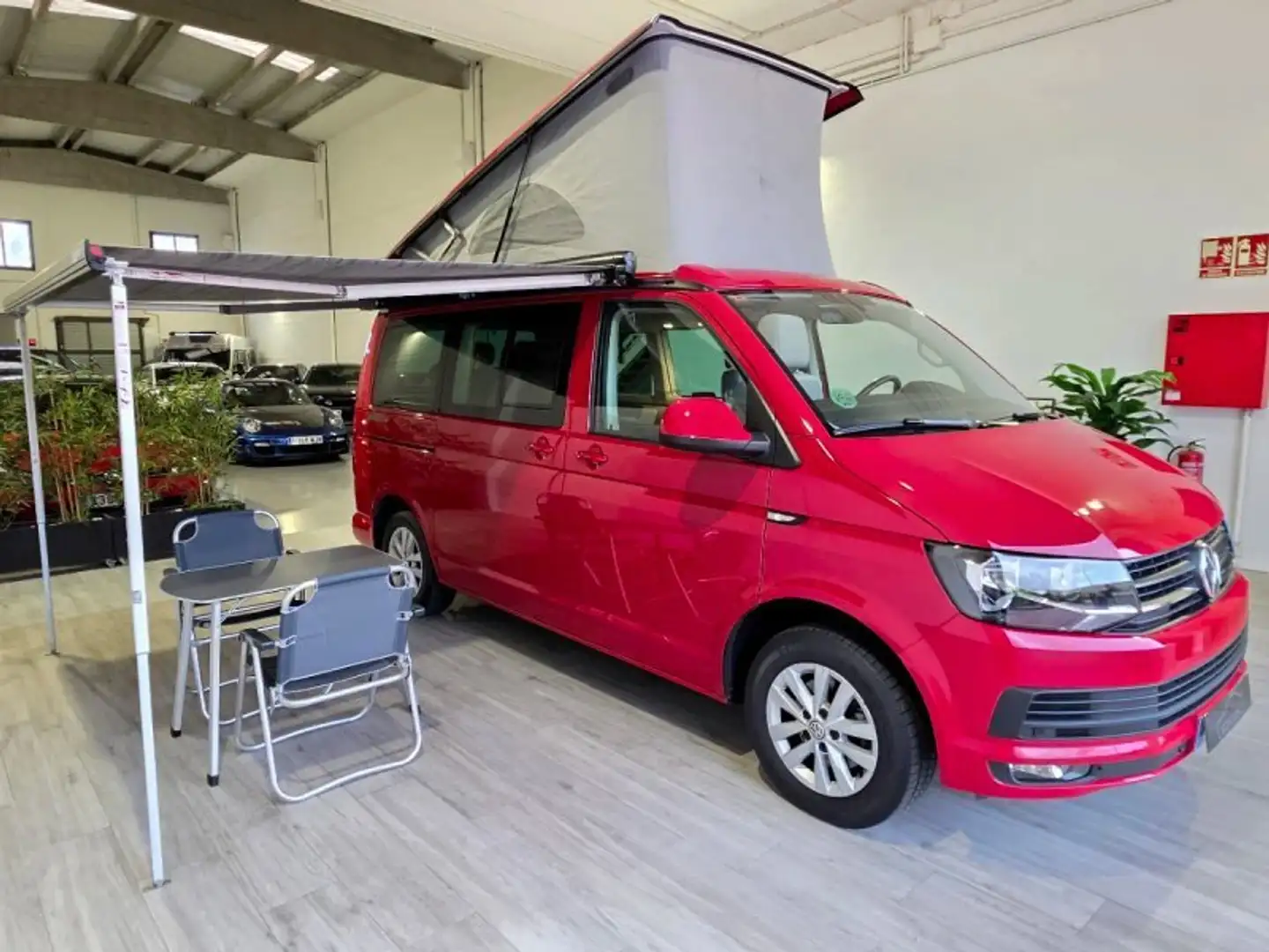 Volkswagen Beach 2.0 TDI 110kW (150CV) BMT Rojo - 1