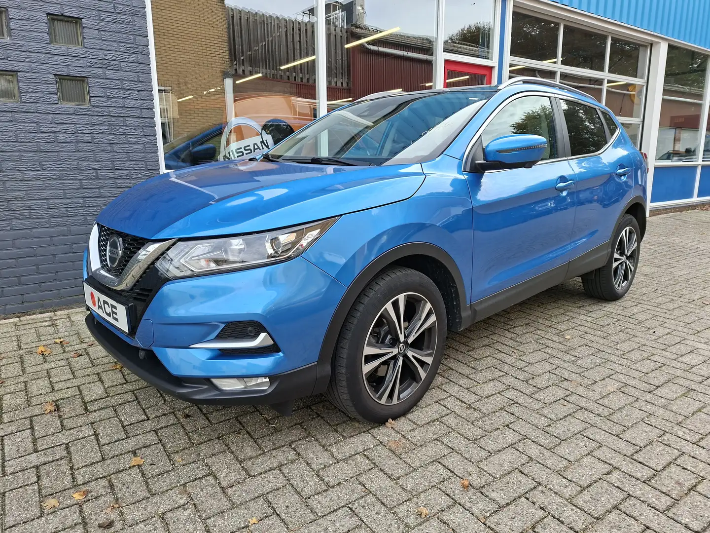 Nissan Qashqai 1.3 DIG-T N-Connecta Automaat Panoramadak RIJKLAAR Blauw - 1