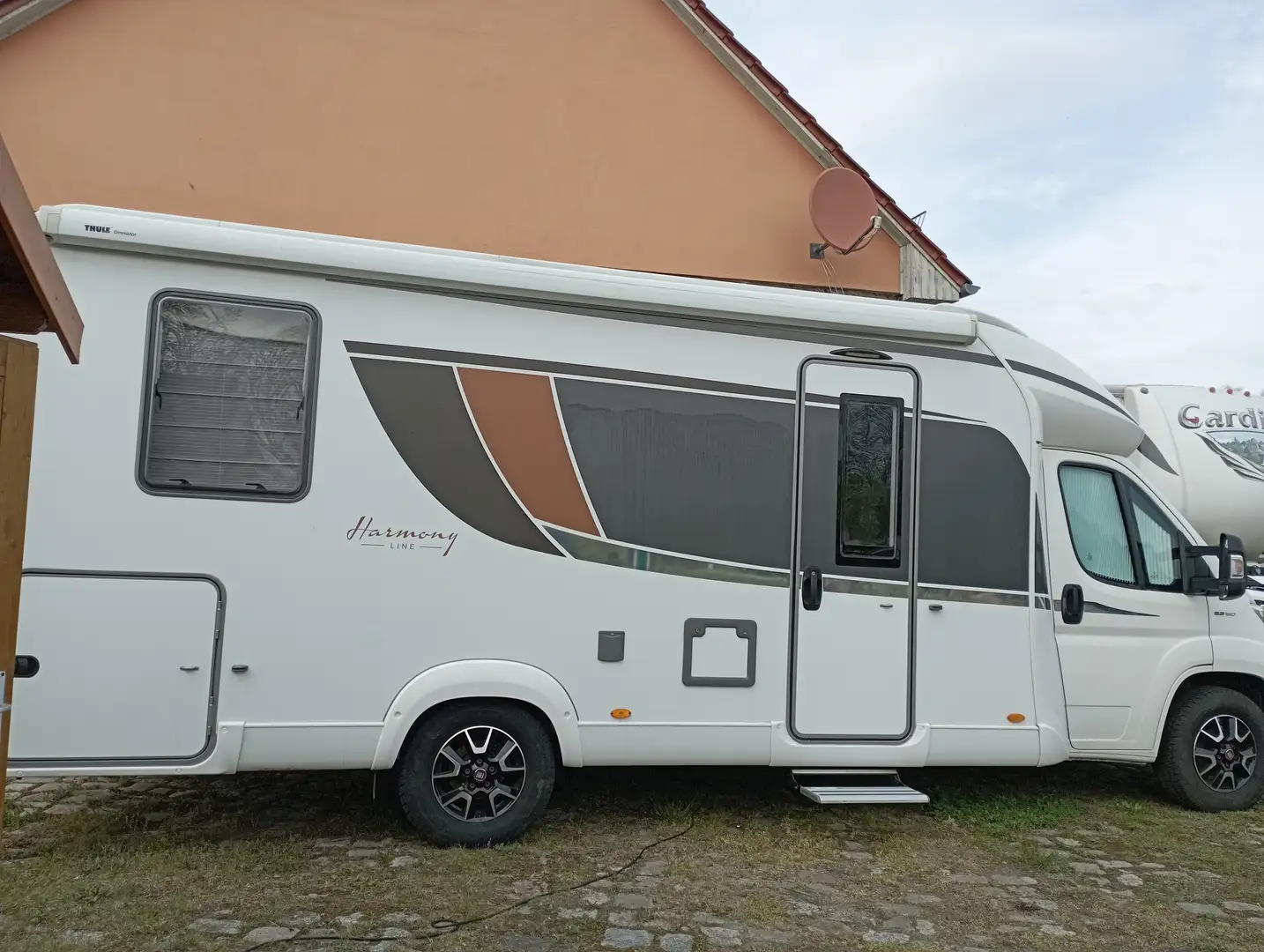 Caravans-Wohnm Bürstner Lyseo TD Harmony Line 744 Weiß - 2