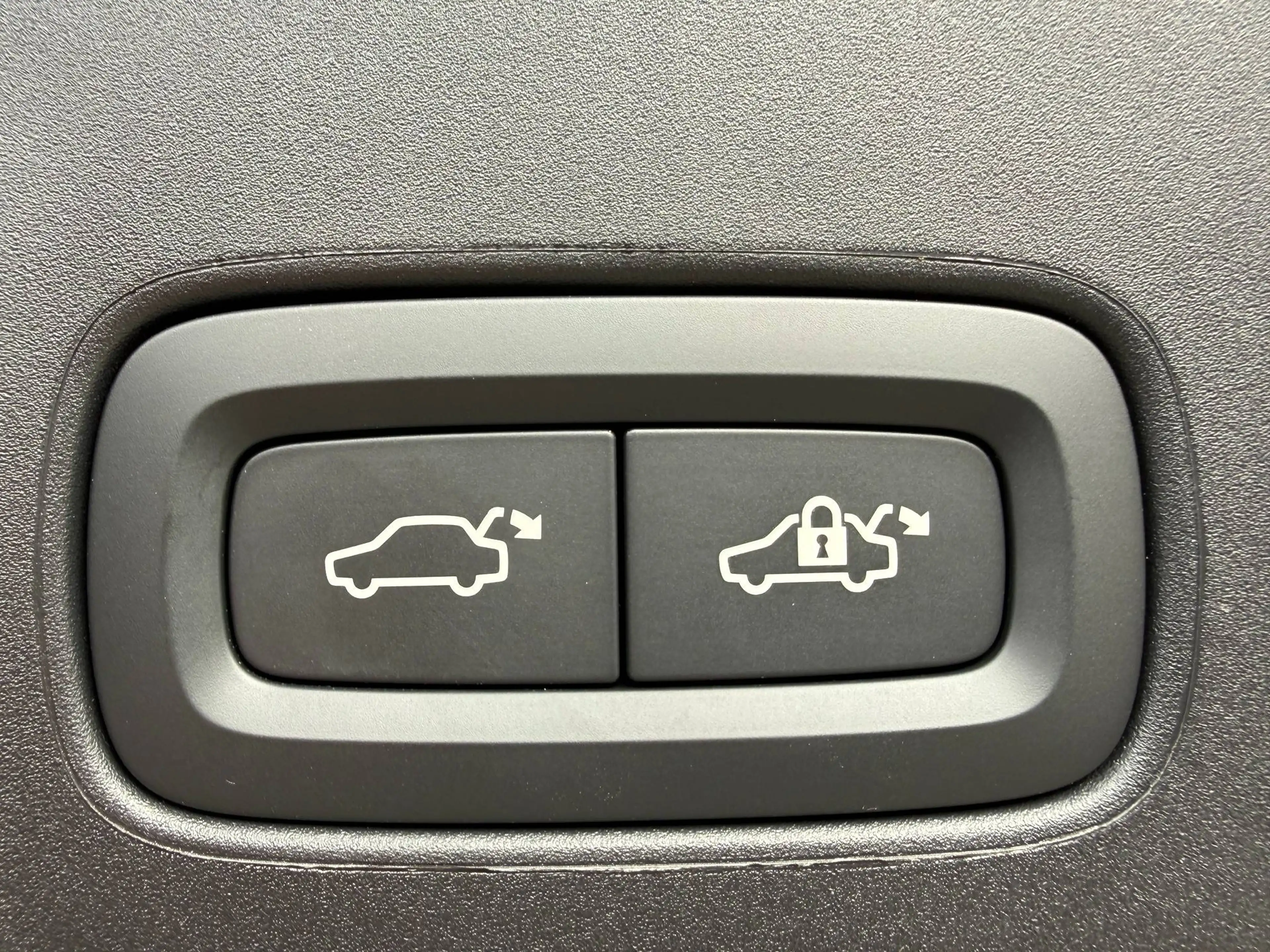 Volvo V90 T6 AWD PHEV Core Bright "Leder/Harman Kardon" — photo 13