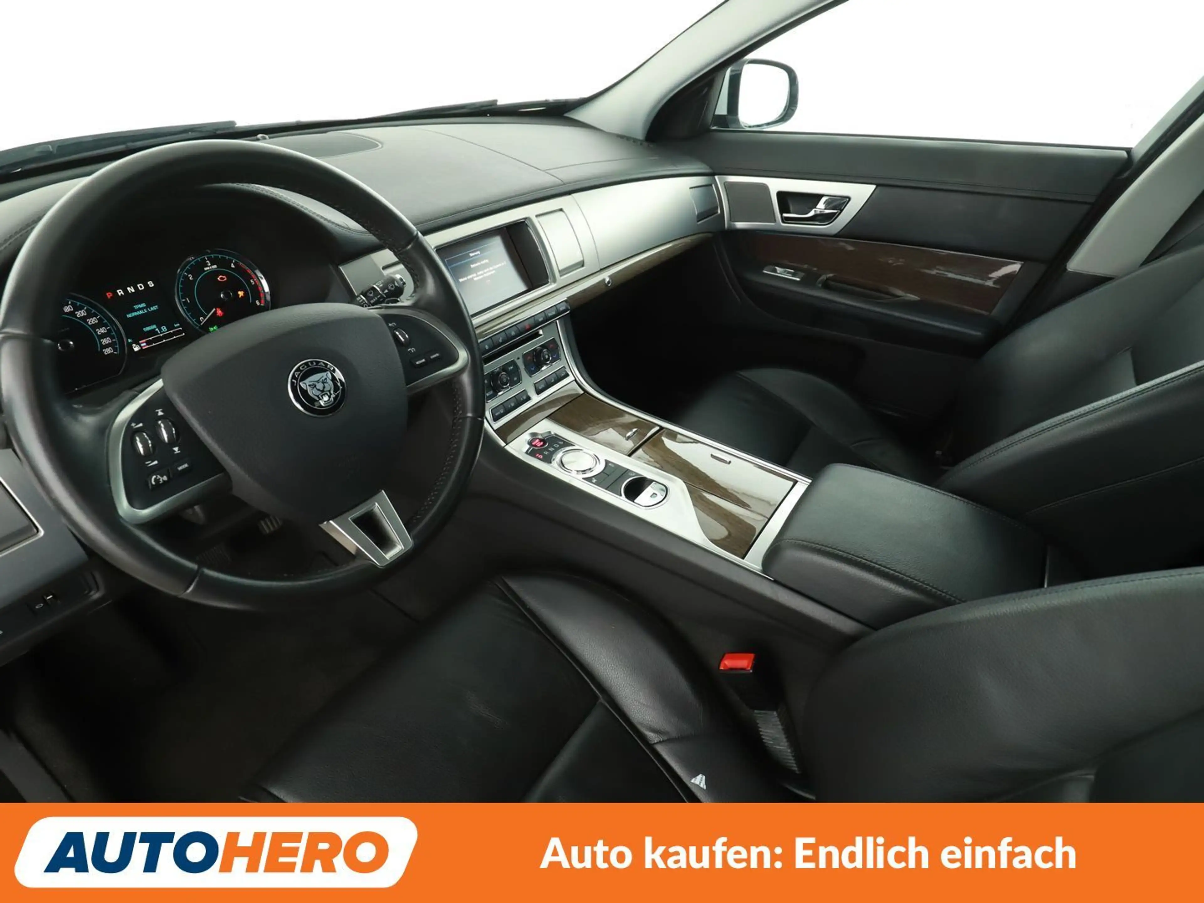 Jaguar XF 2.2 D Aut*NAVI*XENON*TEMPO*CAM*PDC*SHZ* — photo 11