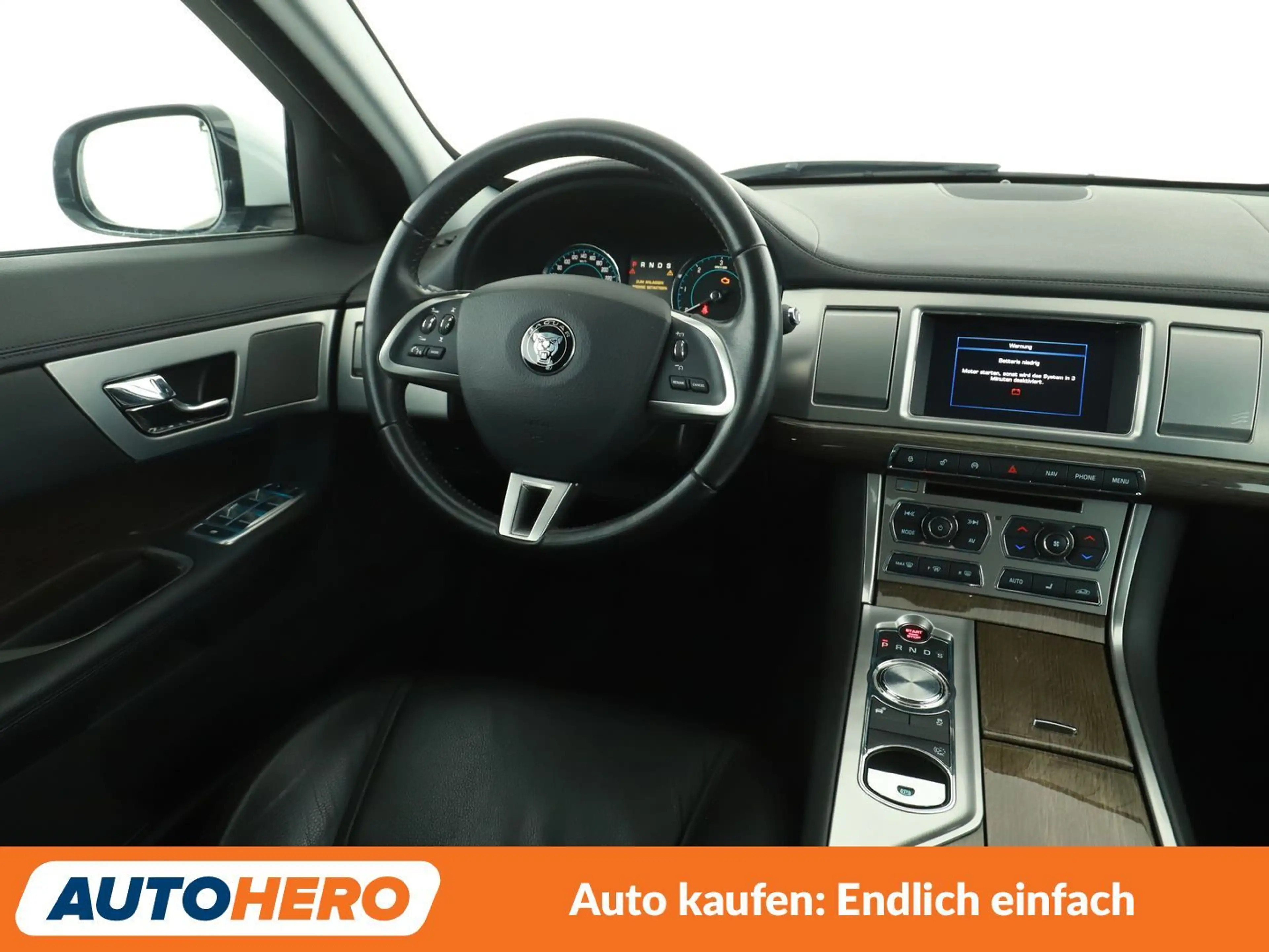Jaguar XF 2.2 D Aut*NAVI*XENON*TEMPO*CAM*PDC*SHZ* — photo 13