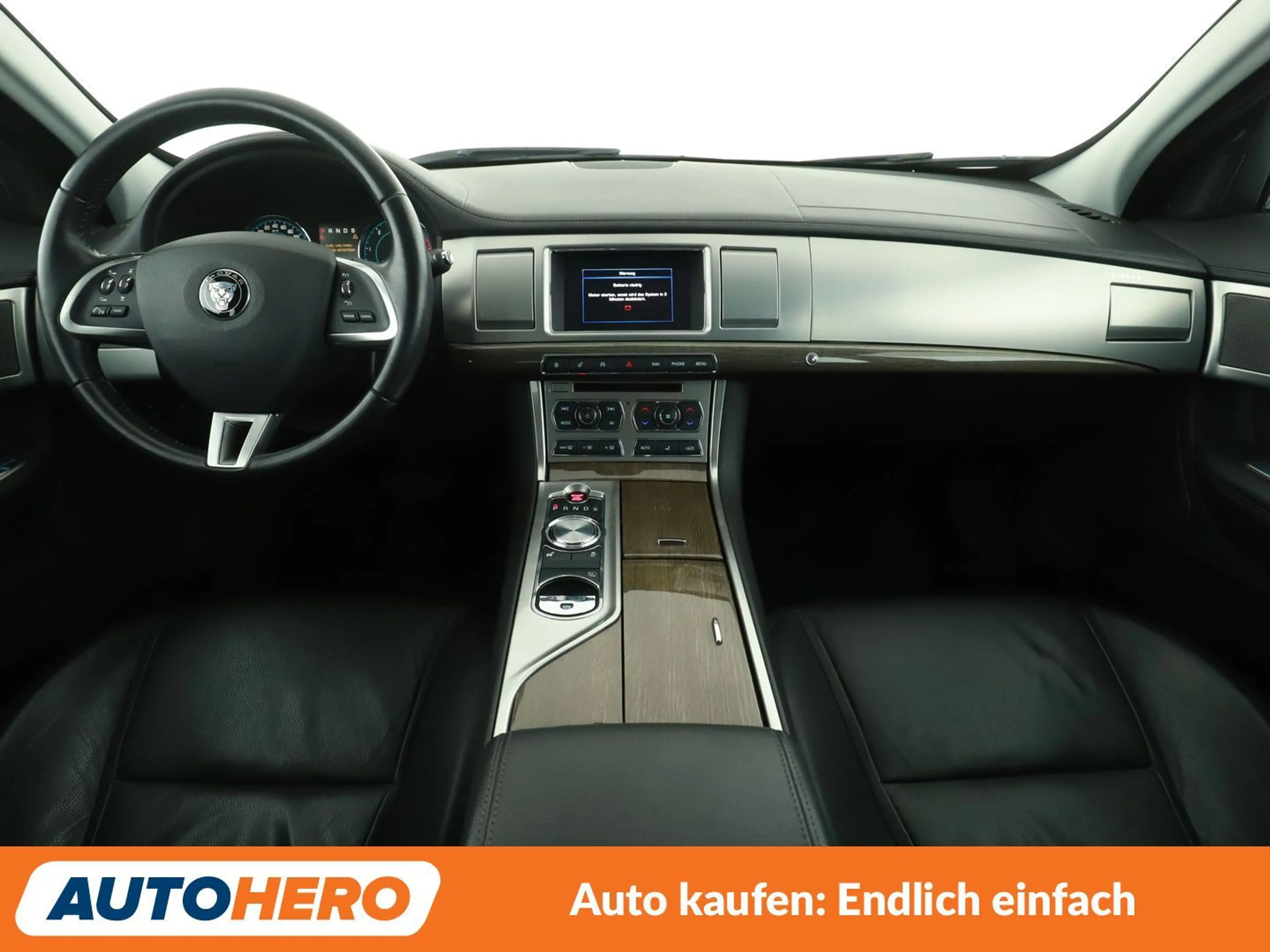 Jaguar XF 2.2 D Aut*NAVI*XENON*TEMPO*CAM*PDC*SHZ* — photo 12