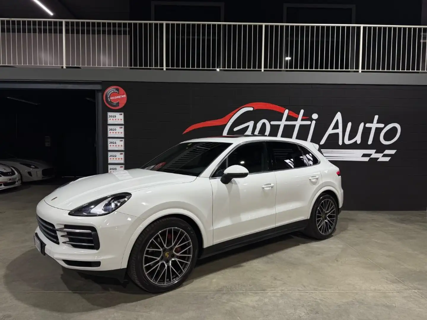 Porsche Cayenne UNICA PROPRIETARIA IVA ESPOSTA 22% Bianco - 2