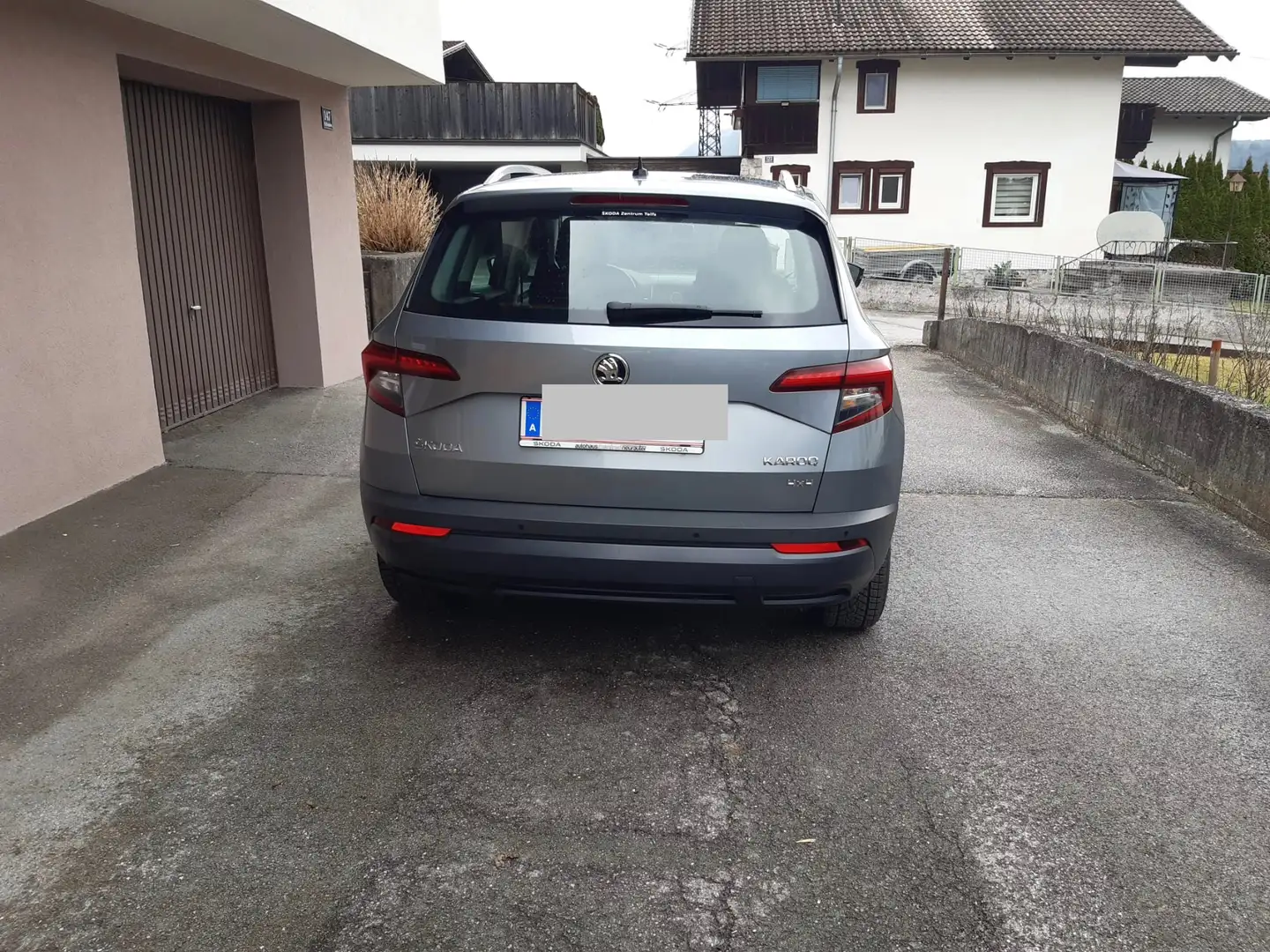 Skoda Karoq Karoq 1,5 TSI 4x4 Style Limited DSG Style Limited Grau - 2