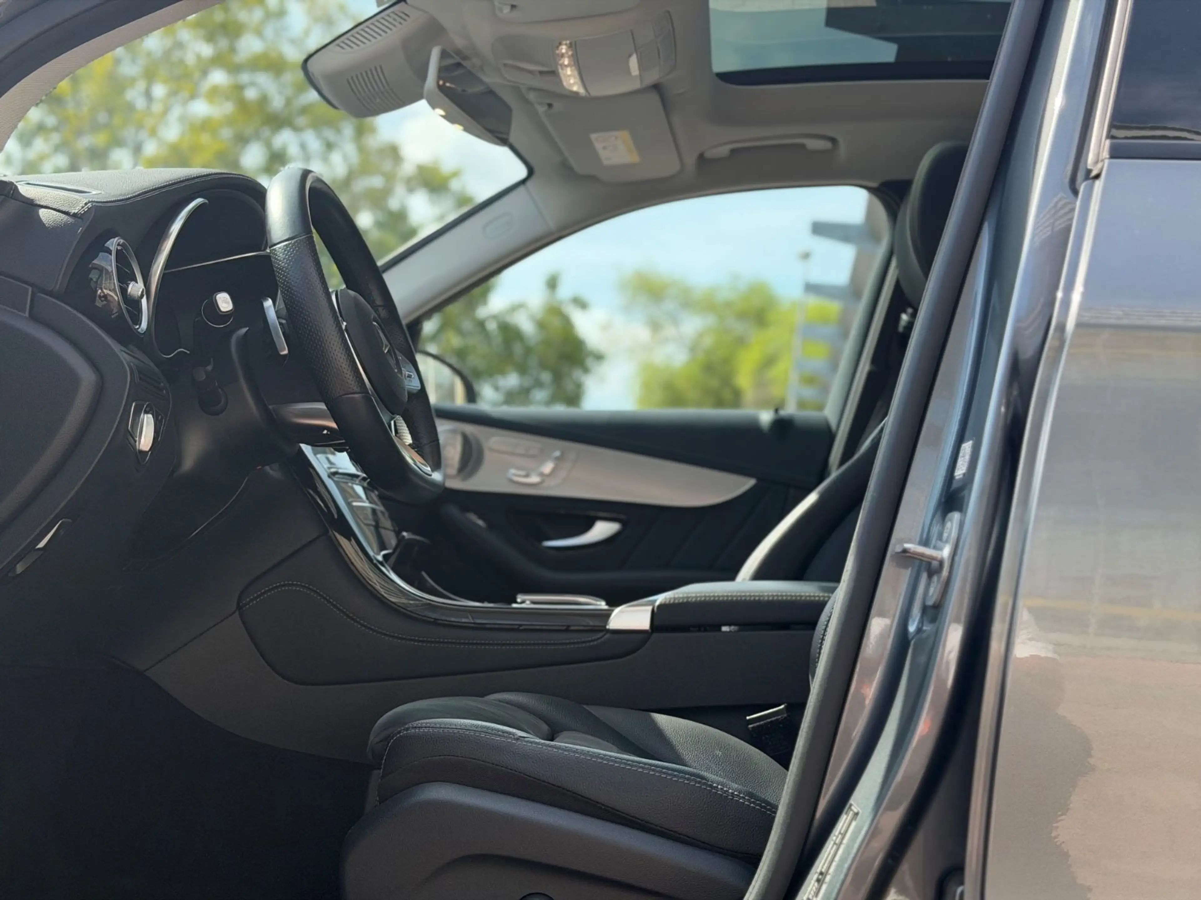 Mercedes-Benz GLC 300 d AMG 4Matic PANO/VIRTUELL/KEYLESS — photo 12