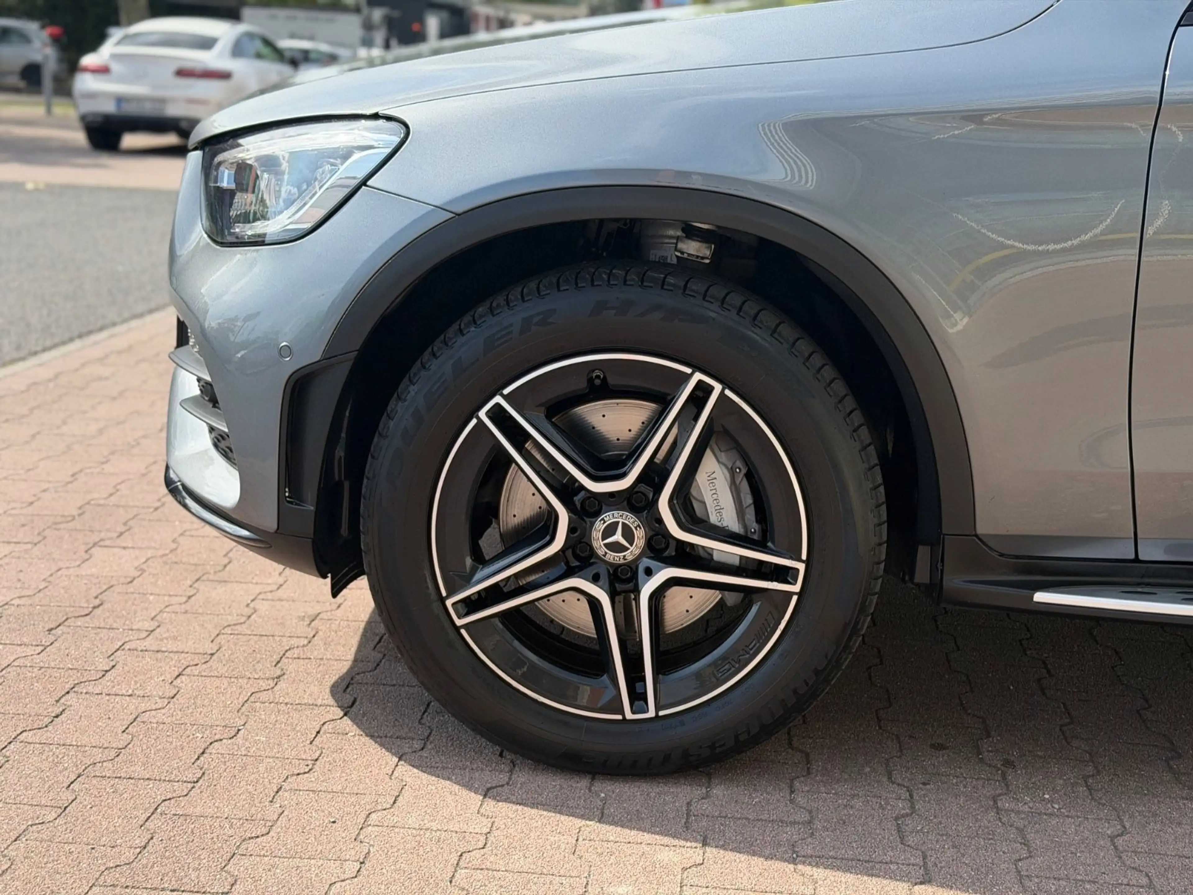 Mercedes-Benz GLC 300 d AMG 4Matic PANO/VIRTUELL/KEYLESS — photo 10