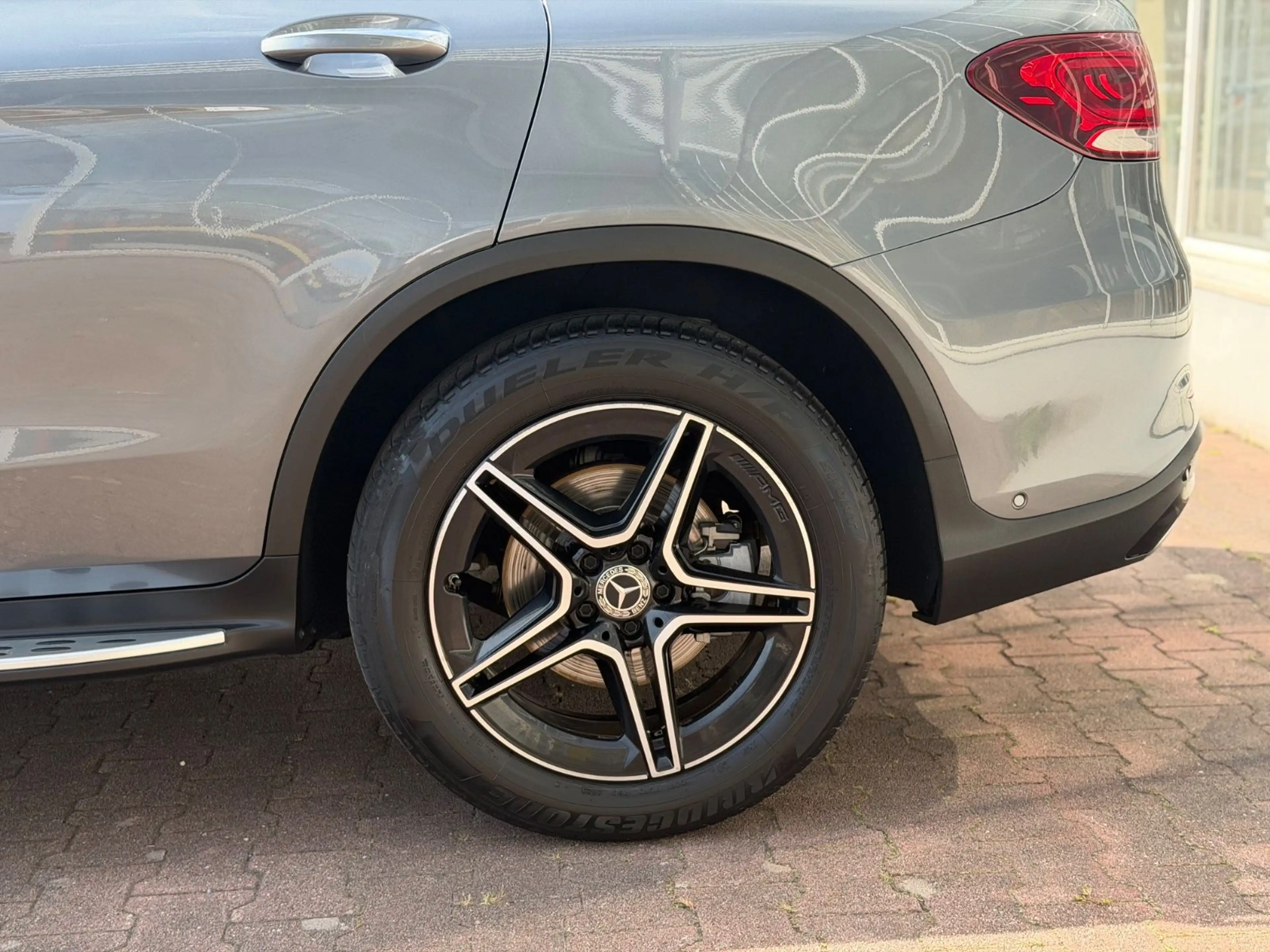 Mercedes-Benz GLC 300 d AMG 4Matic PANO/VIRTUELL/KEYLESS — photo 11