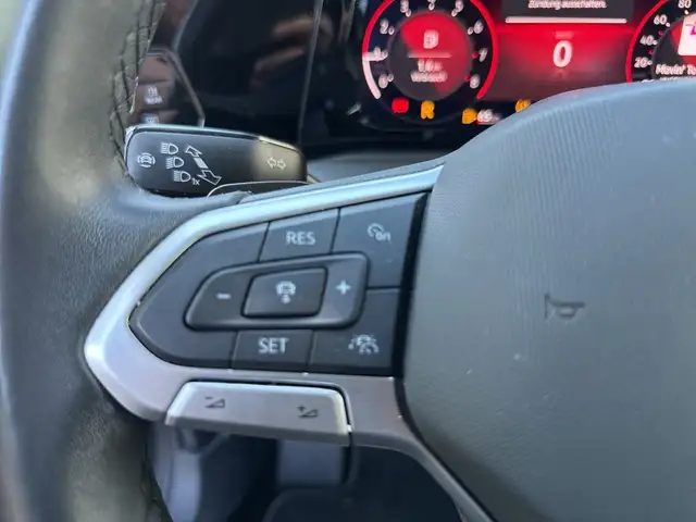 Volkswagen Golf view 15