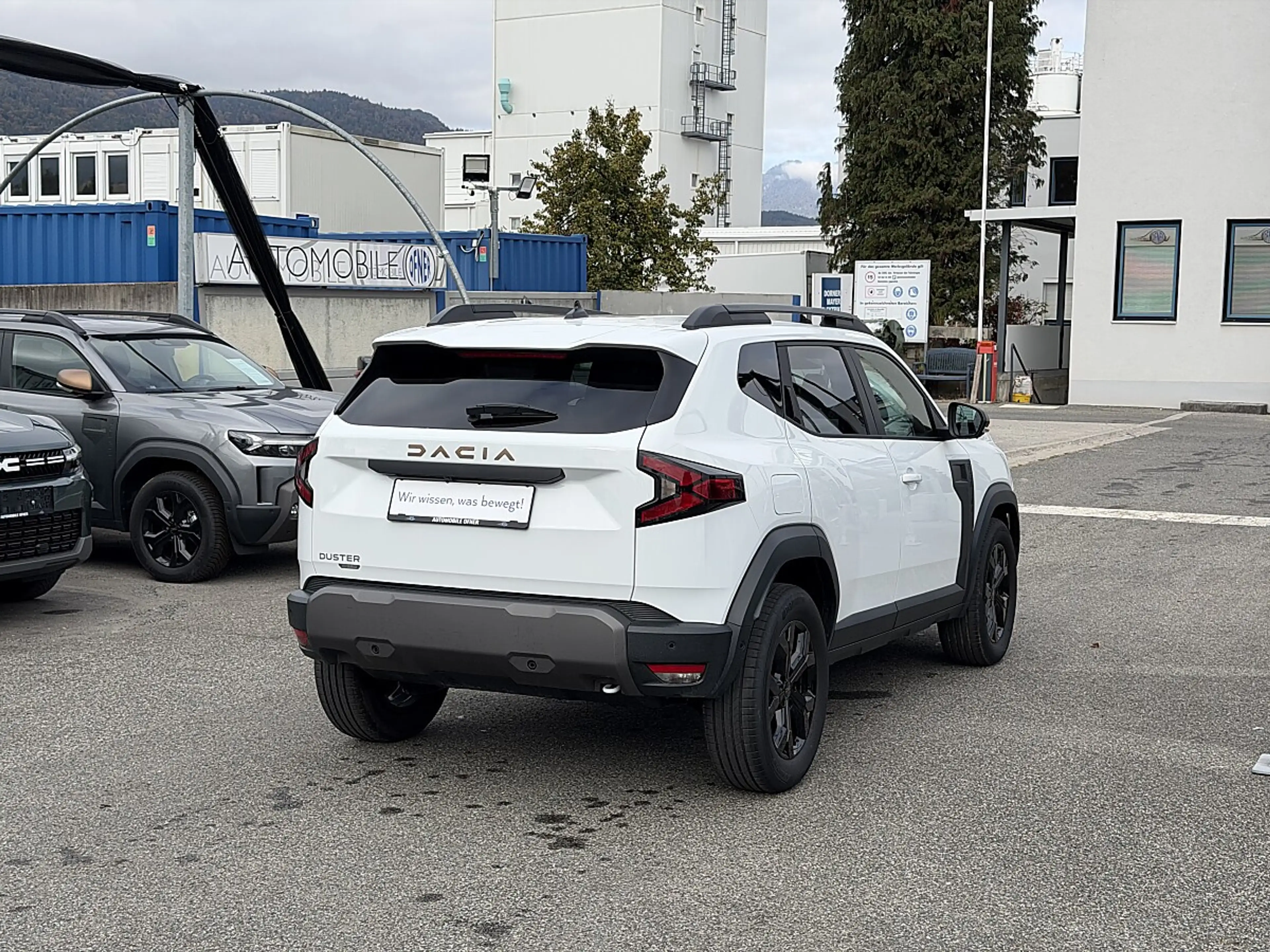 Dacia Duster Extreme Hybrid 155 LED PDC 360°Multi-View Navi ... — photo 4