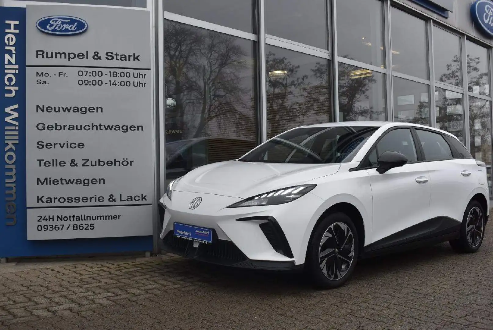 MG MG4 Standard Blanc - 1