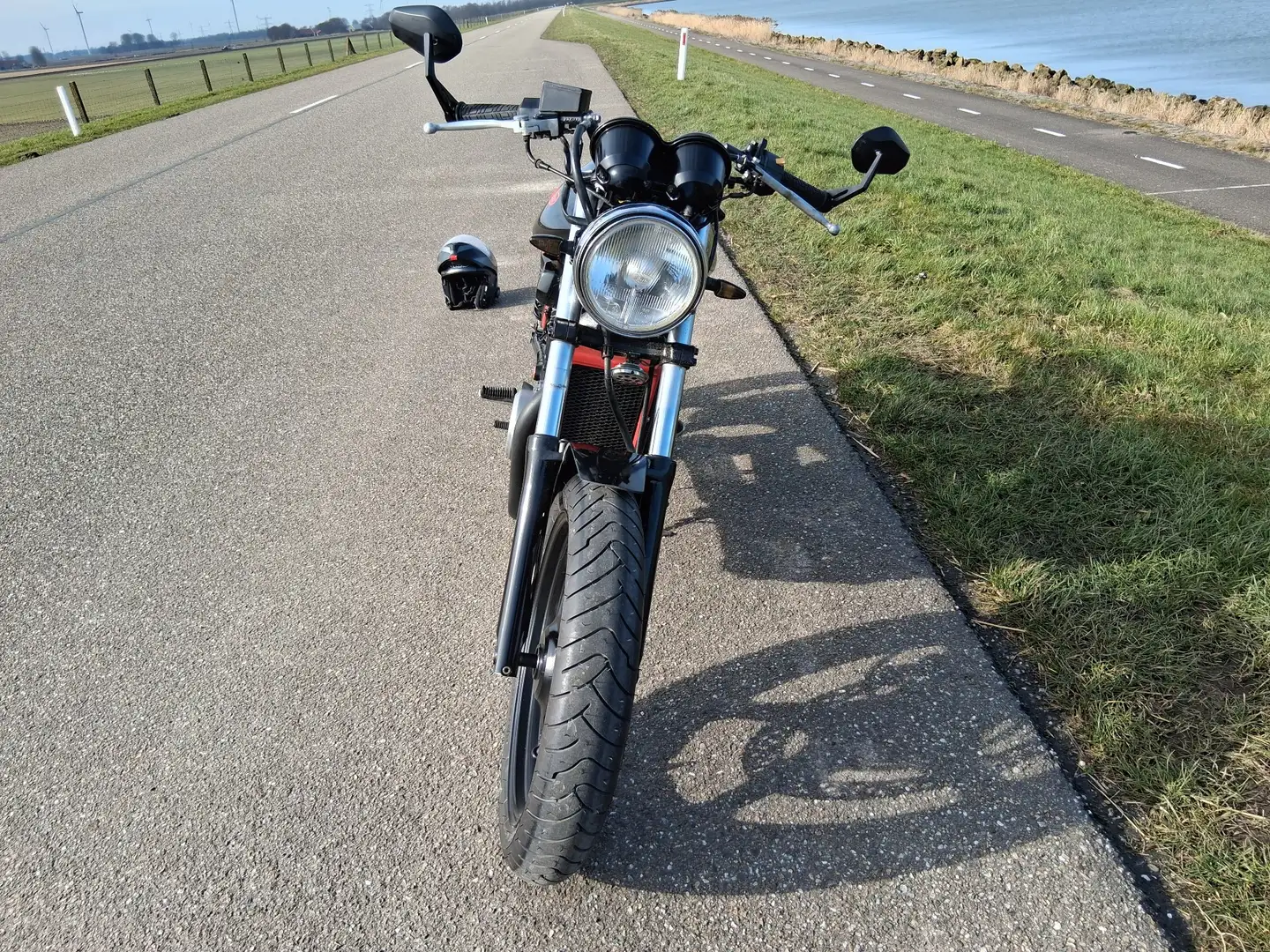 Suzuki VX 800 Zwart - 2