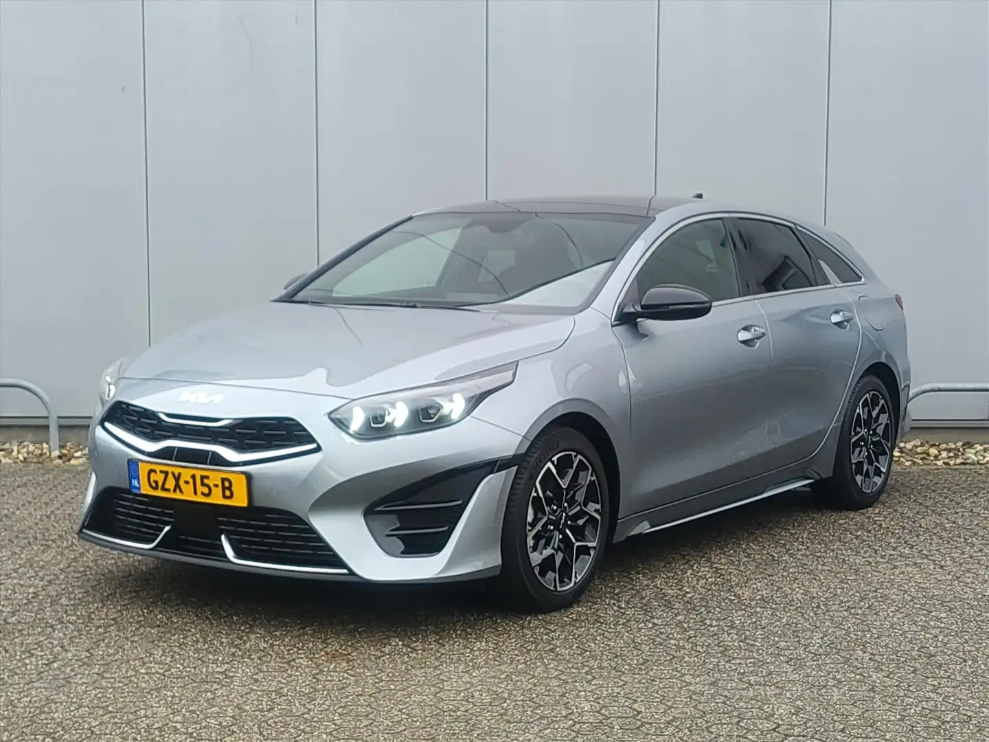 Kia ProCeed / pro_cee'd 1.5 140pk GT-Line | Automaat | Schuifdak | Navigat Grau - 2