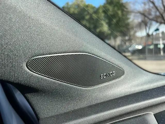 Audi Q4 E-Tron view 11