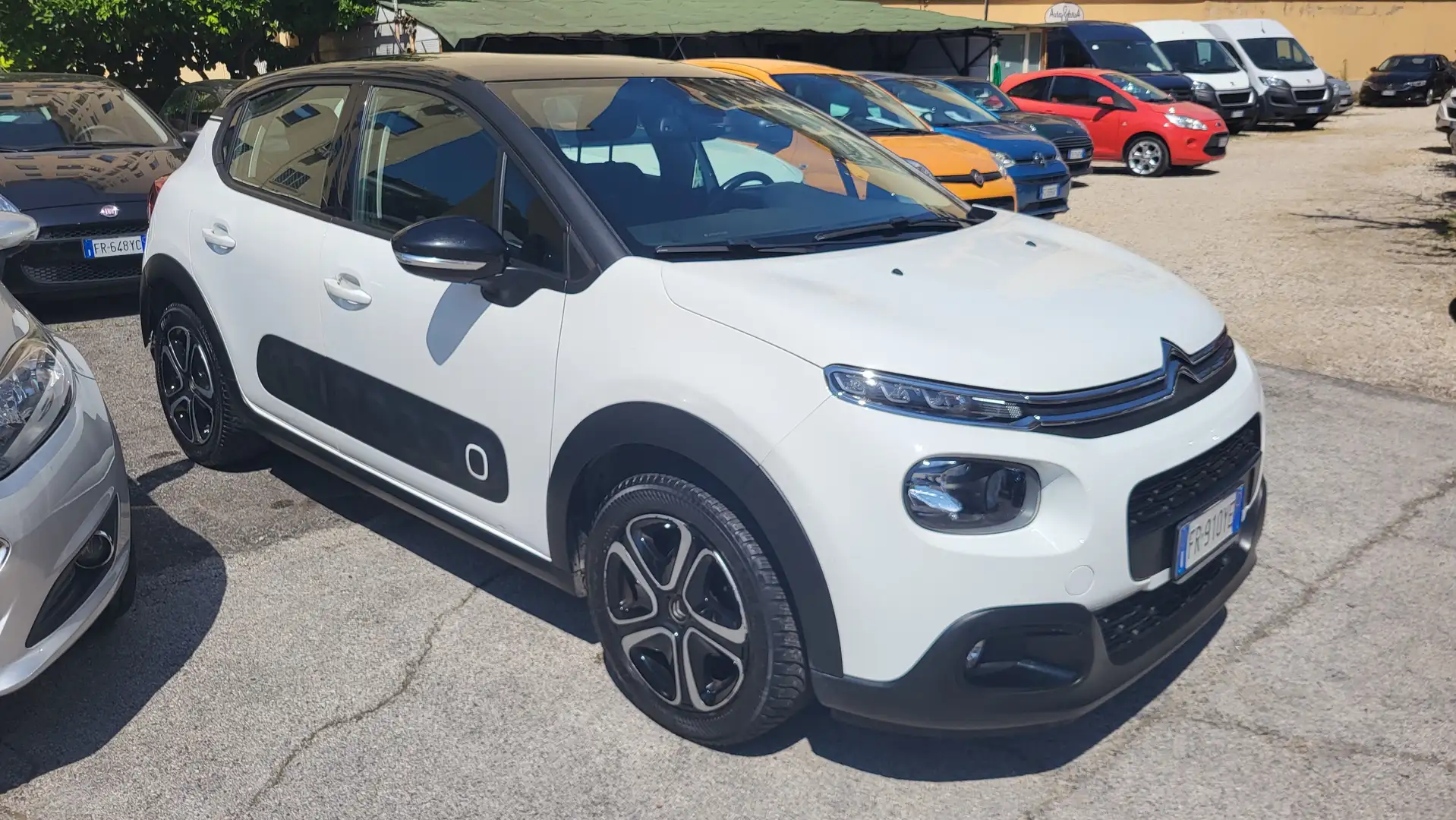 Citroen C3 C3 III 2017 1.2 puretech Shine Gpl 82cv Blanc - 1
