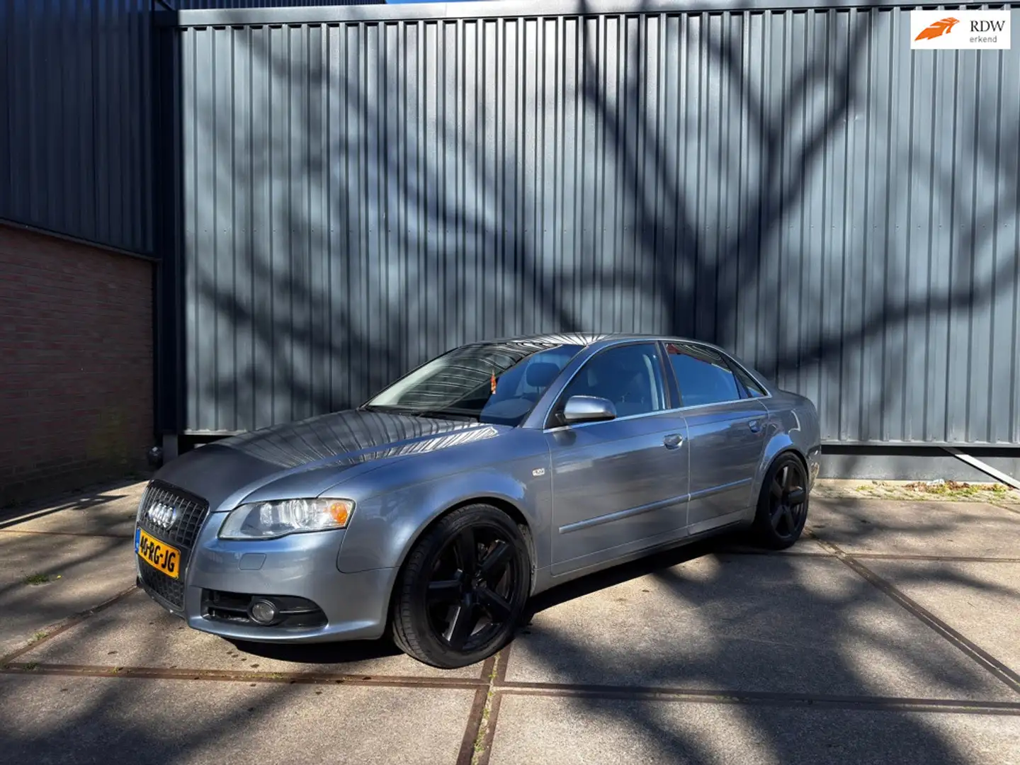 Audi A4 Limousine 2.0 TFSI quattro Pro Line Grijs - 1