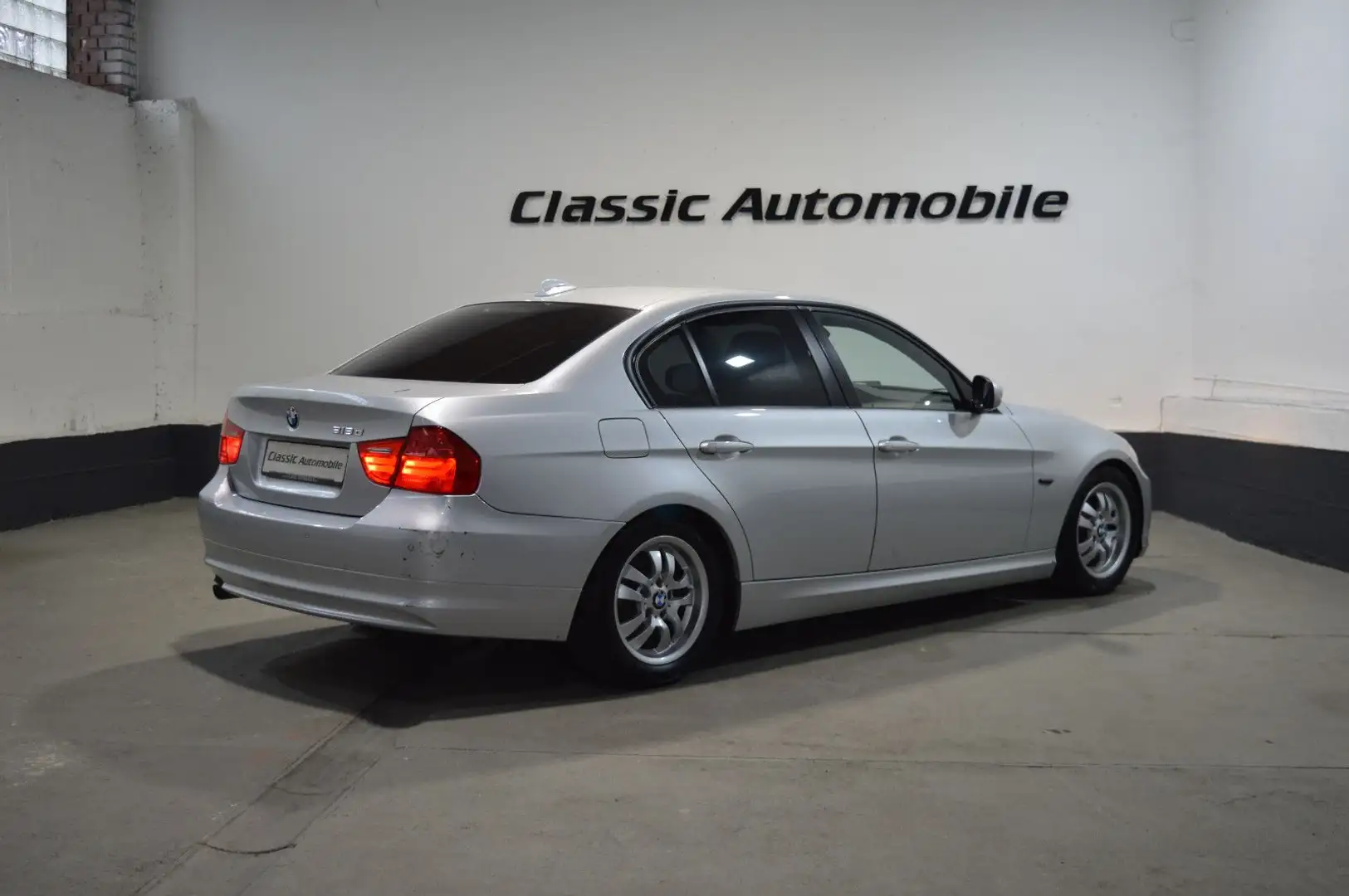 BMW 318 d *Einparkhilfe*Xenon*Navi* Silber - 2