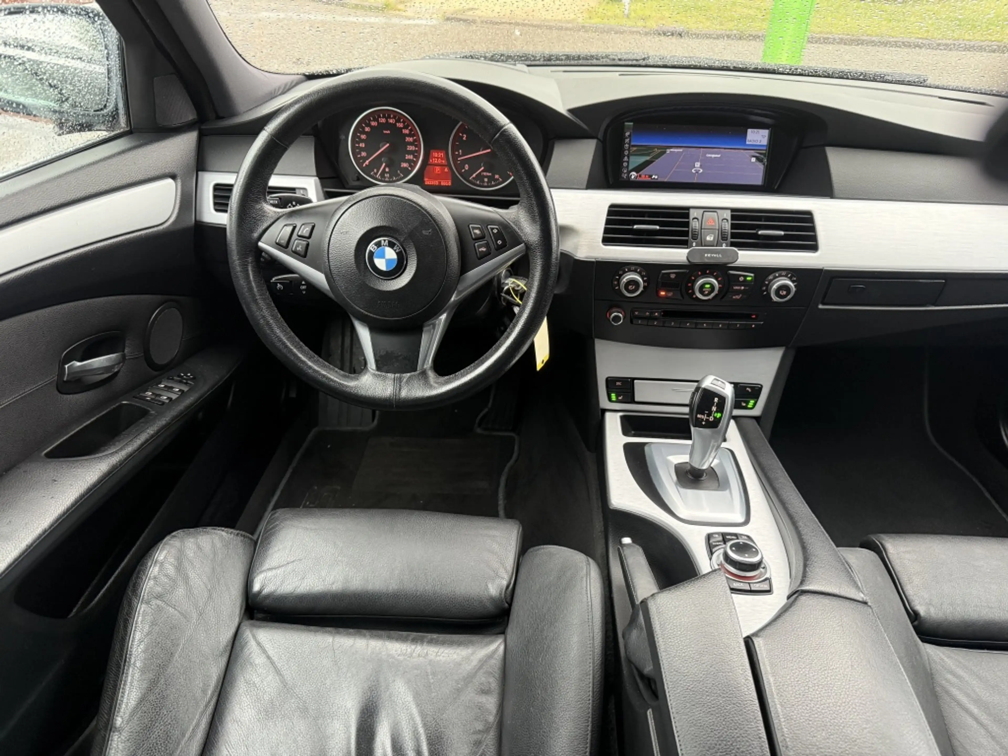 BMW 525 5-serie Touring 525i Business Line Edition II | tr — photo 2