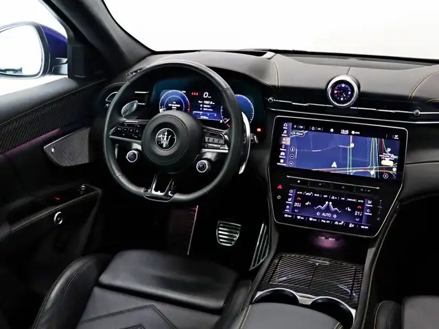 Maserati Grecale view 8