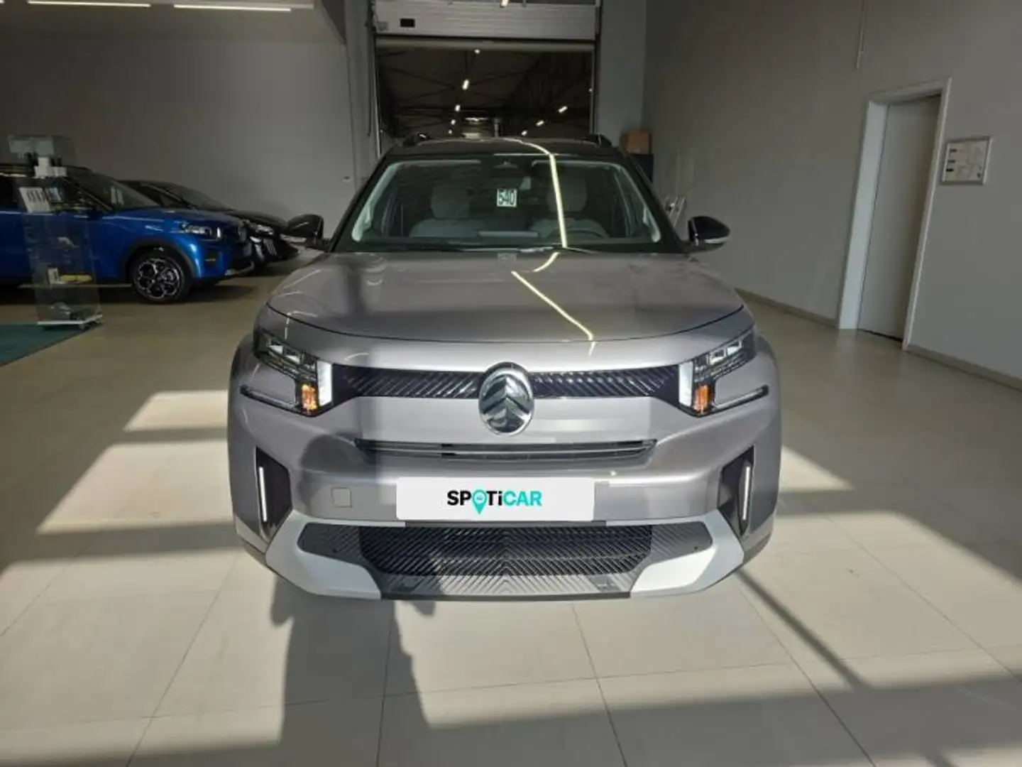 Citroen C3 Aircross 2 BEV 113ch (83 kW) Auto PLUS Grijs - 2