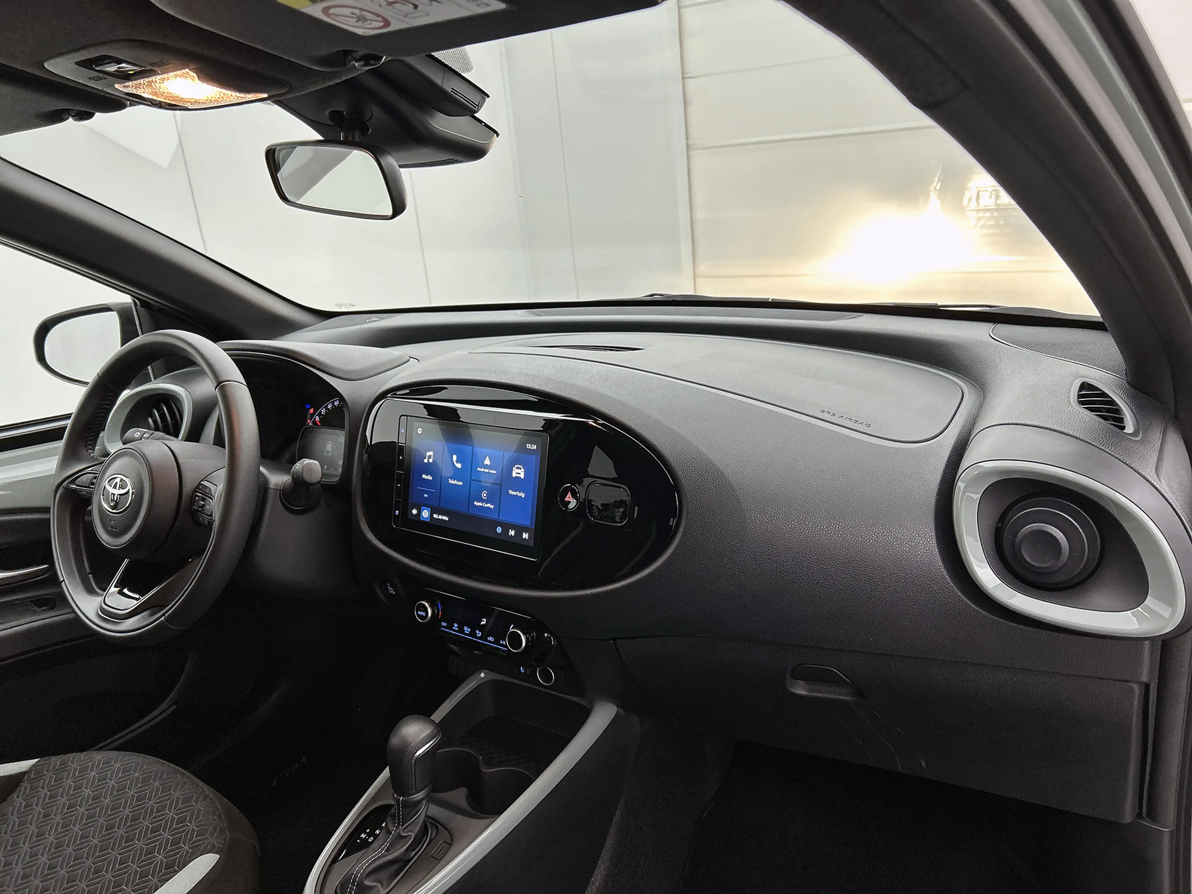 Toyota Aygo X 1.0 VVT-i S-CVT Pulse + | BTW Voertuig | Parkeerse — photo 6