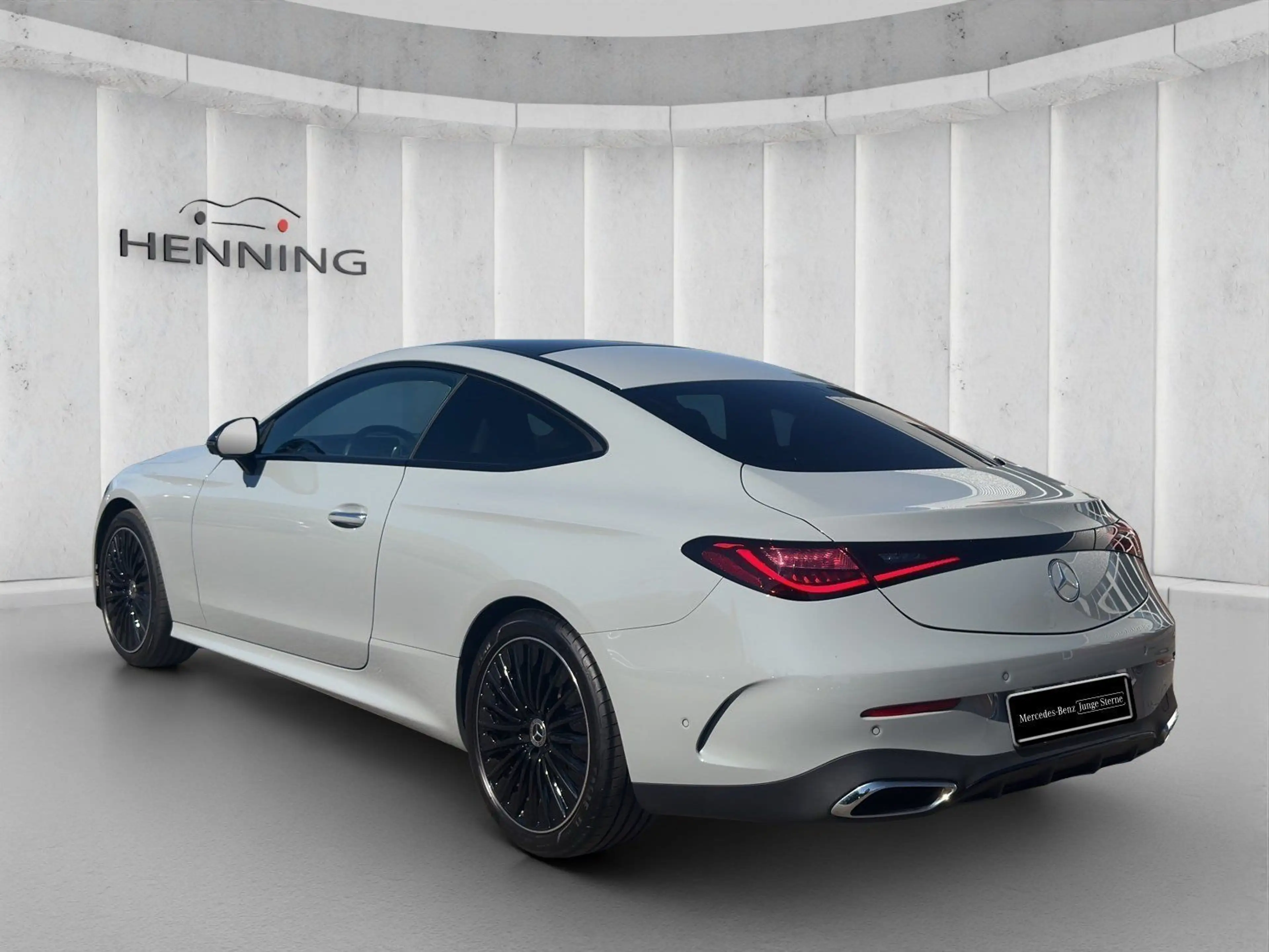 Mercedes-Benz CLE 220 d AMG Premium Night Pano Burm HUD Dig-Li — photo 3