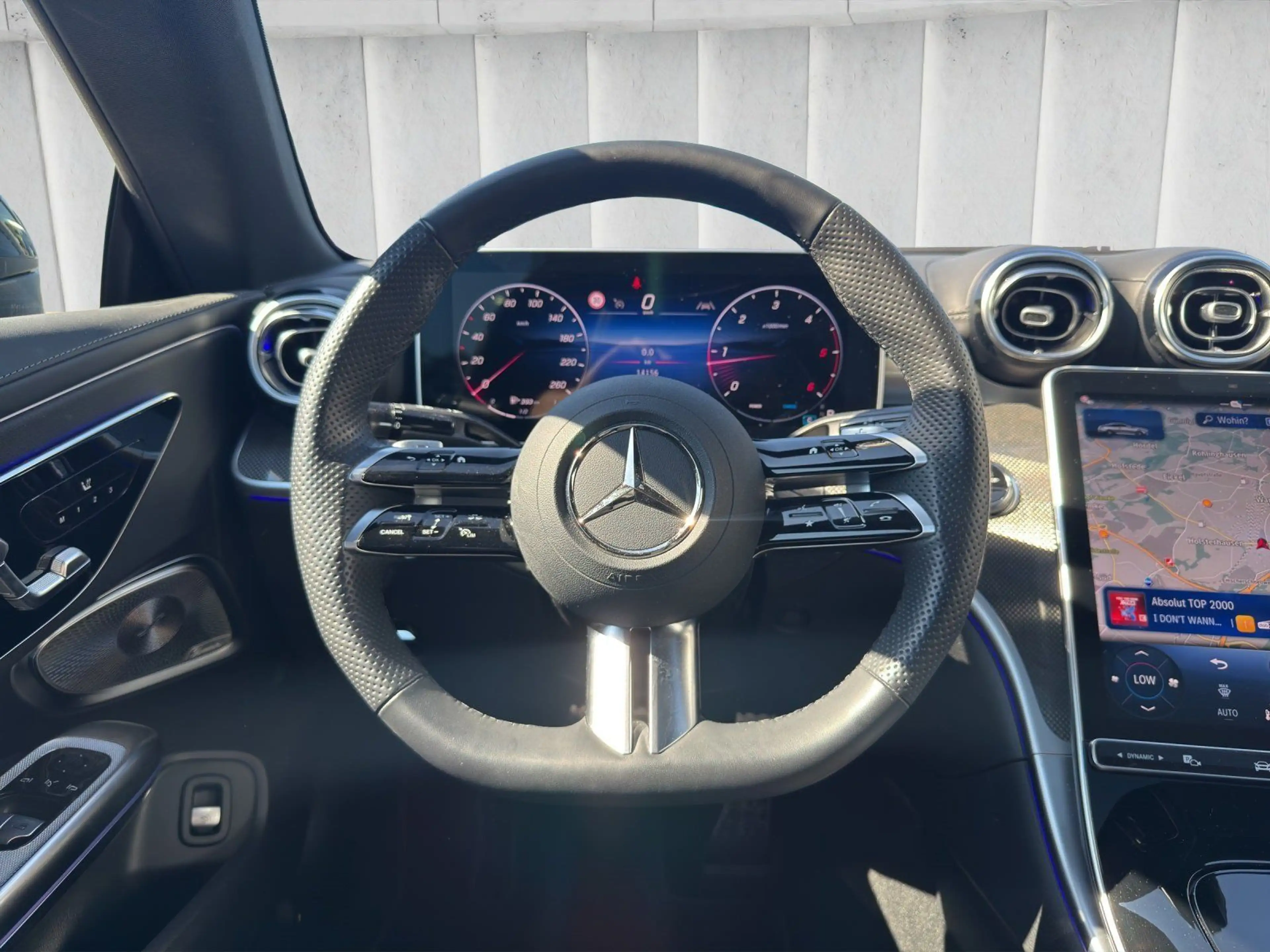 Mercedes-Benz CLE 220 d AMG Premium Night Pano Burm HUD Dig-Li — photo 10