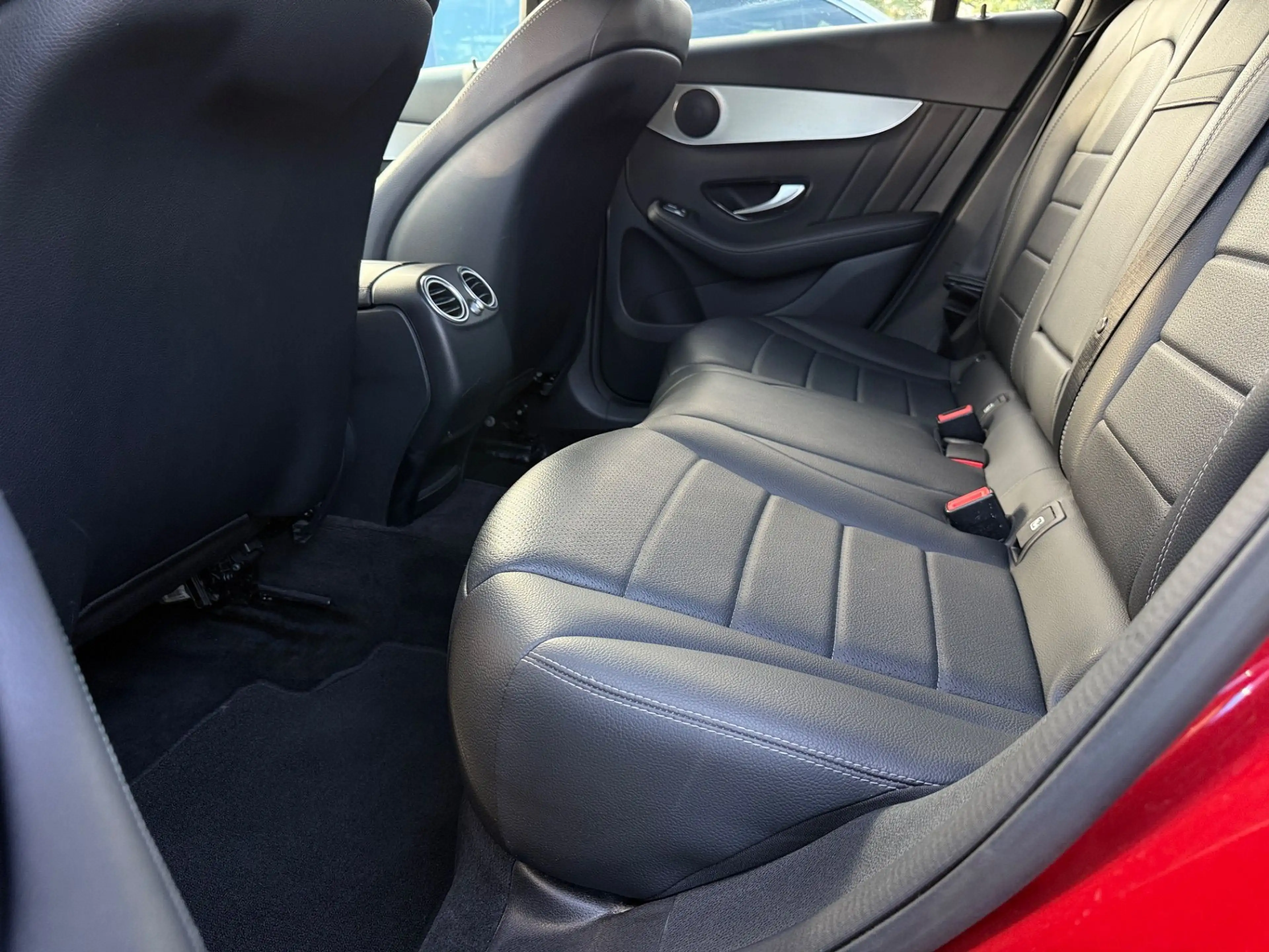 Mercedes-Benz GLC 250 d Coupe AMG Line *Viele-Extras +Servicegepflegt 4 — photo 15