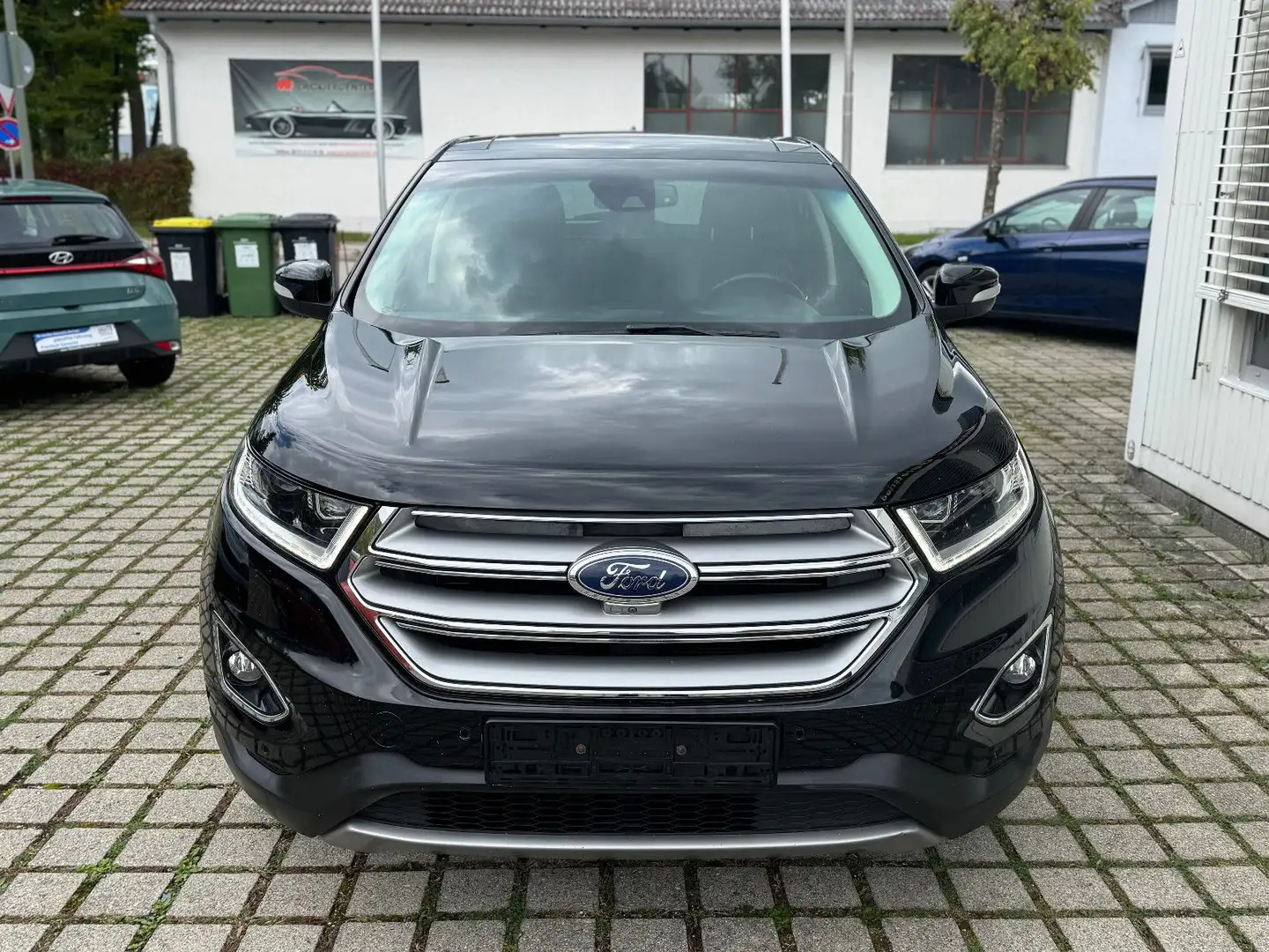 Ford Edge Titanium 4x4*Kamera*Sitzhei.*Tempomat*Navi* Schwarz - 2