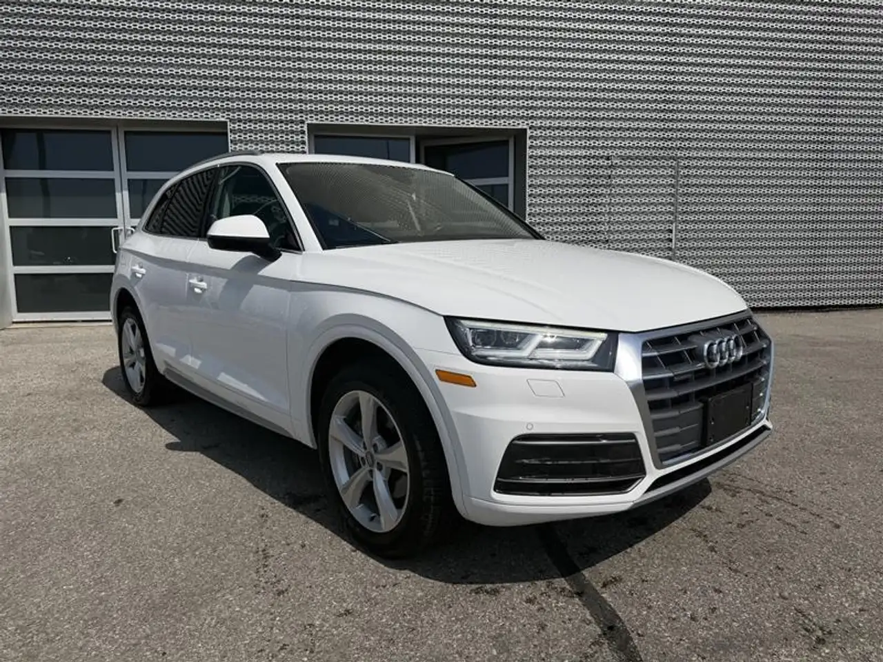 Audi Q5 снимка Audi Q5