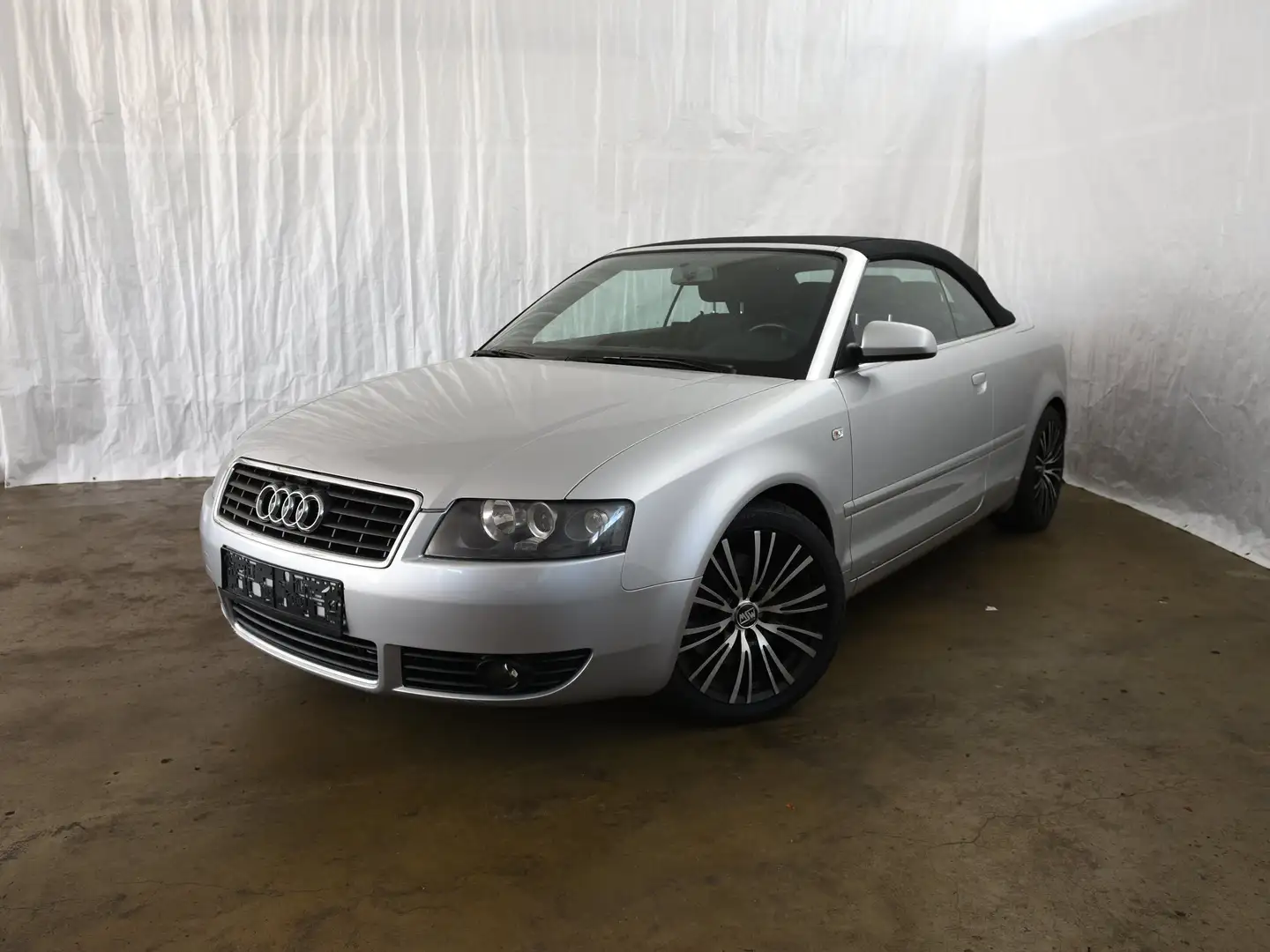 Audi A4 1.8 T Cabriolet (8H) Klima PDC ALU Multilenkrad Silber - 1
