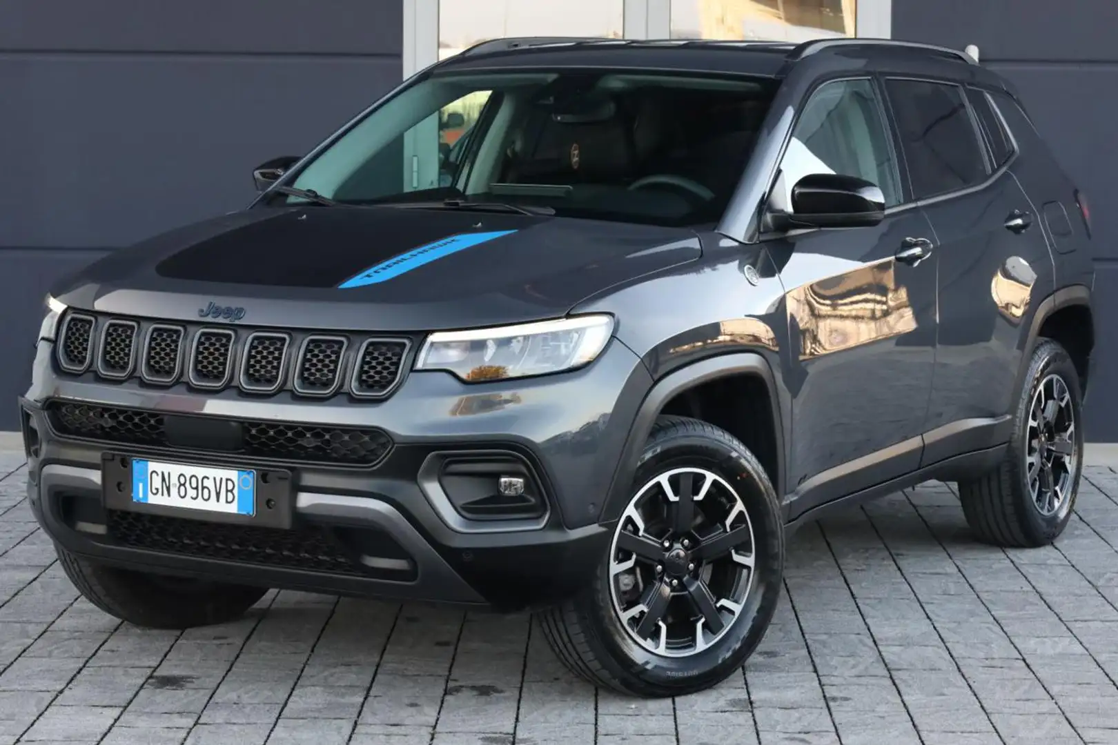 Jeep Compass Trailhawk 1.3 Turbo T4 240 CV PHEV AT6 4xe Grigio - 2