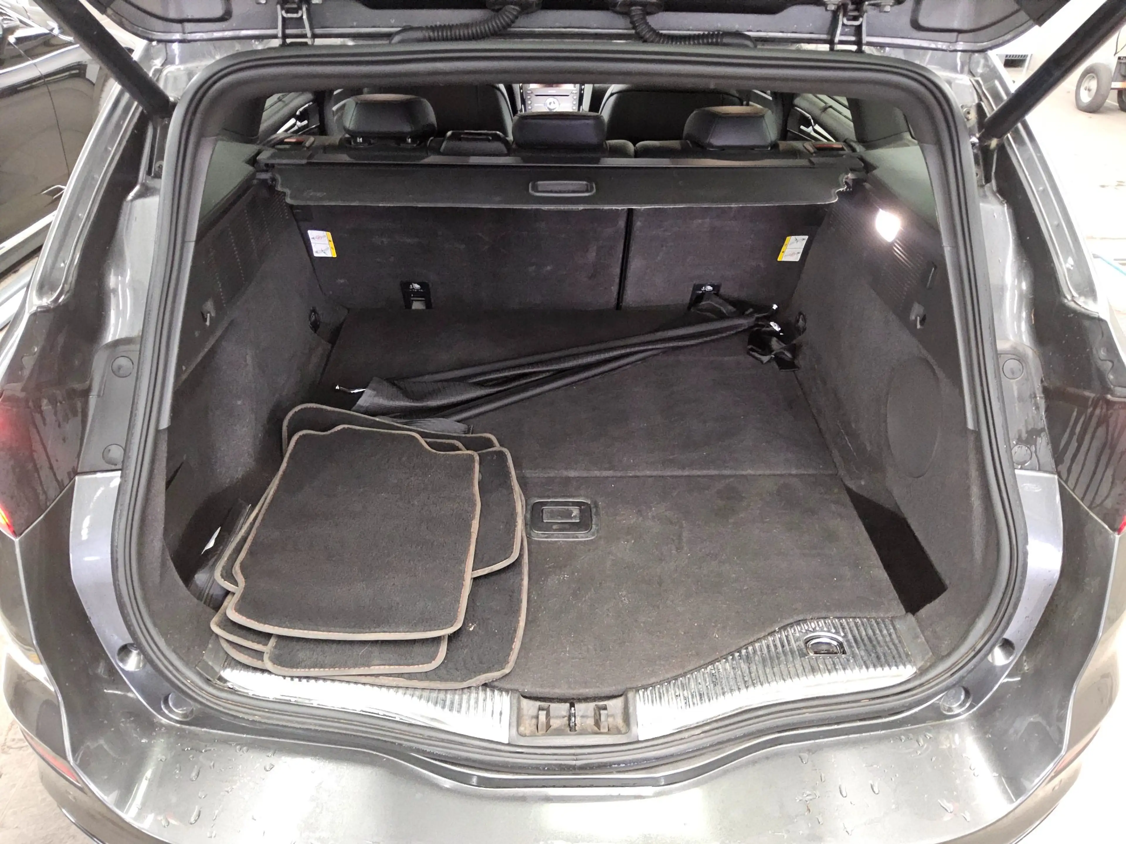 Ford Mondeo — photo 12