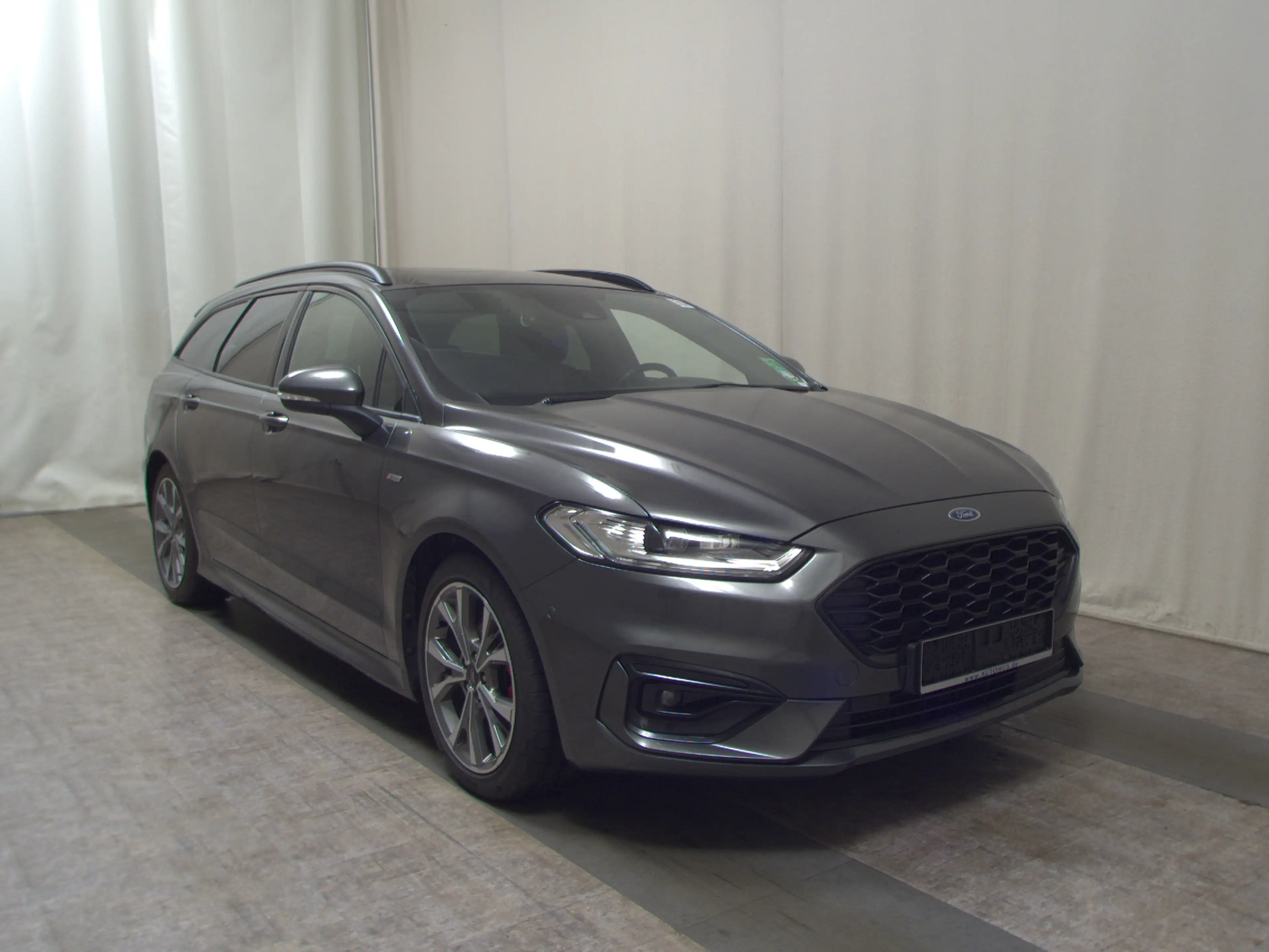 Ford Mondeo — photo 3