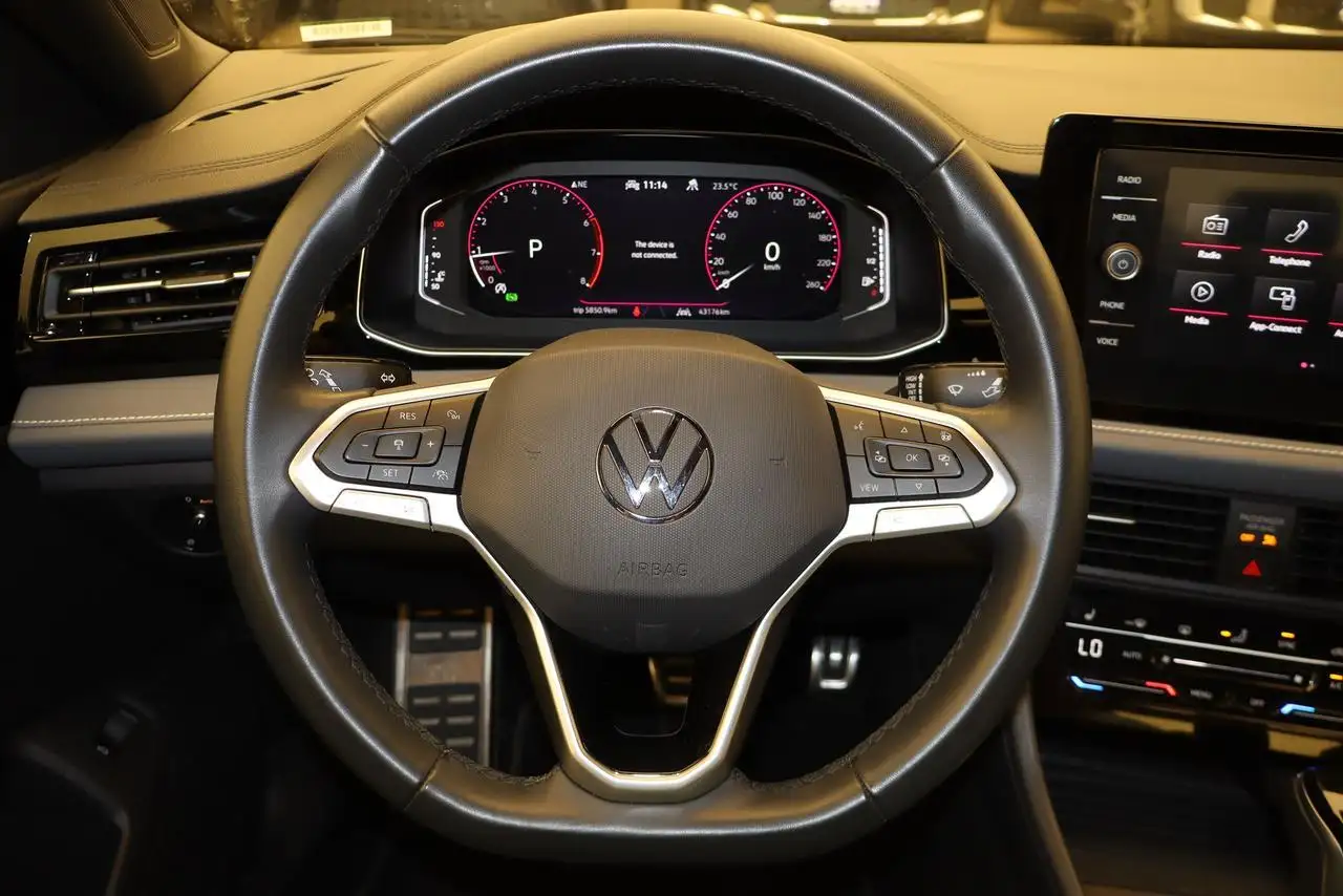Volkswagen Jetta снимка Volkswagen Jetta